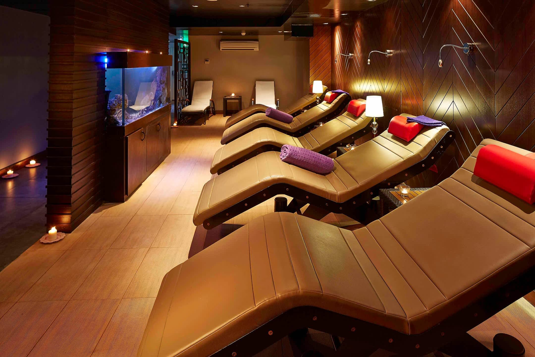 DoubleTree by Hilton Izmir - Alsancak Ansicht 8