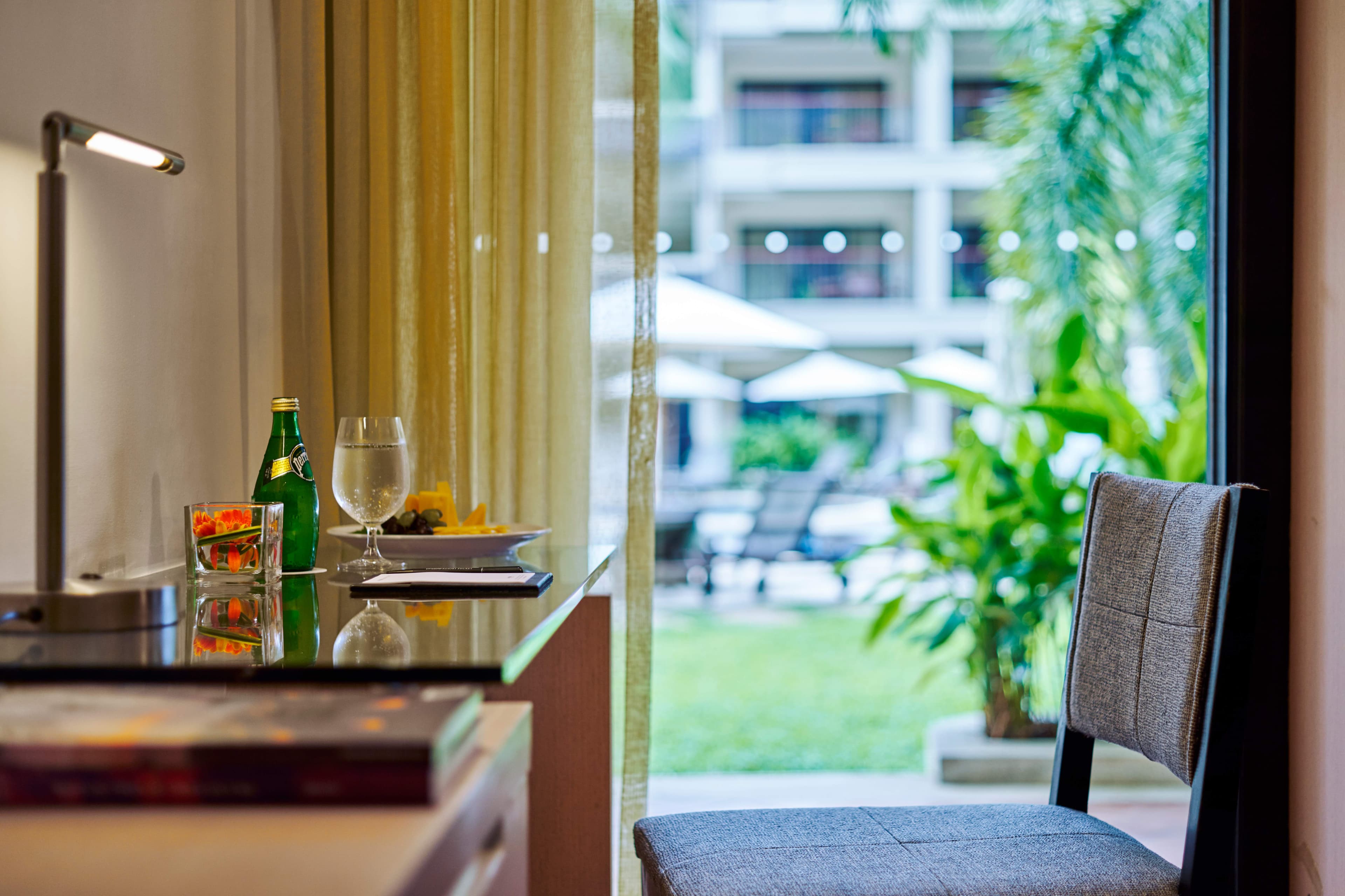 Radisson Resort and Suites Phuket Ansicht 10