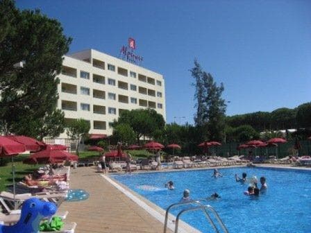 The Patio Suite Hotel Ansicht 2