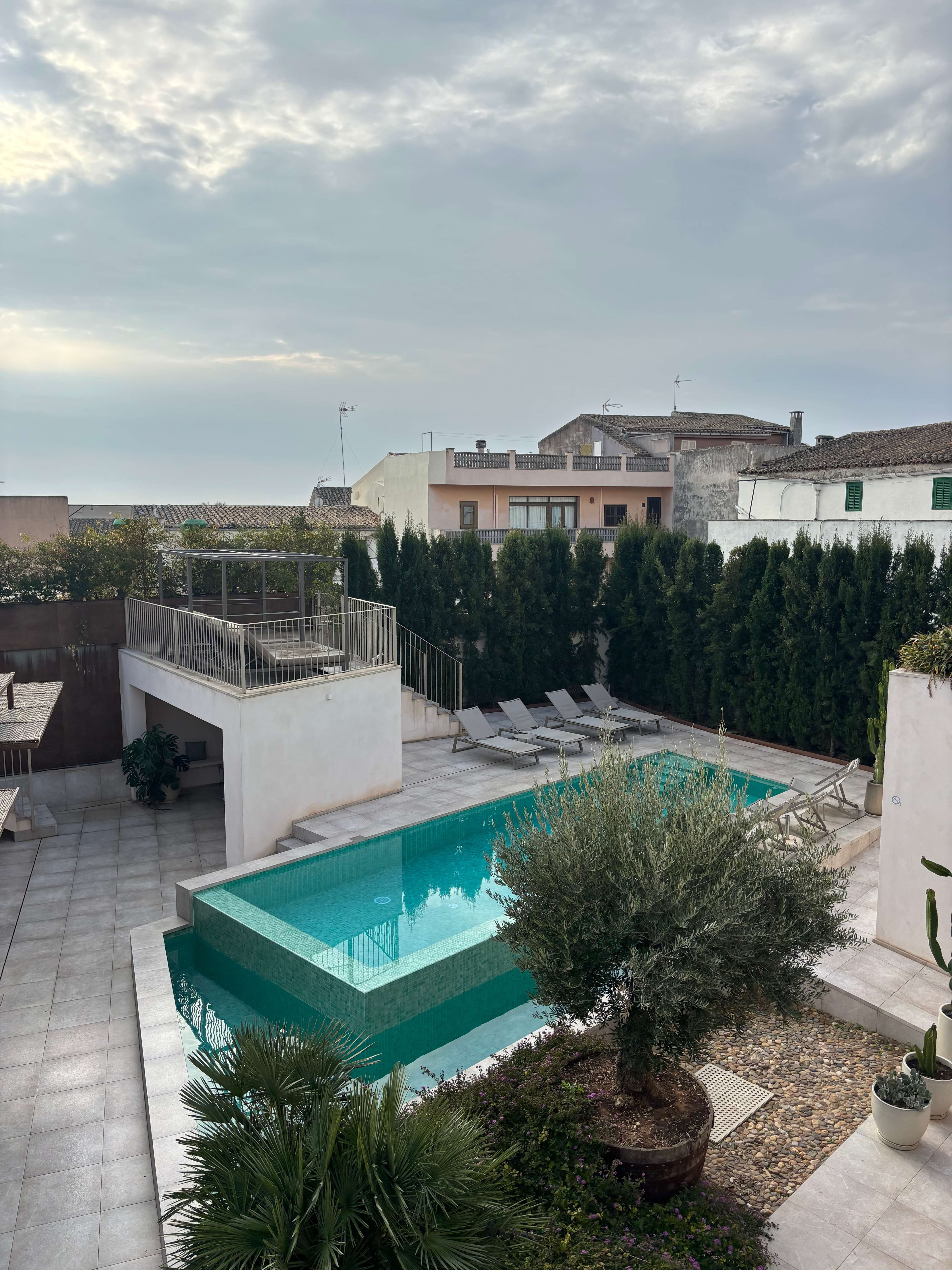 Ynaira Hotel Ansicht 9