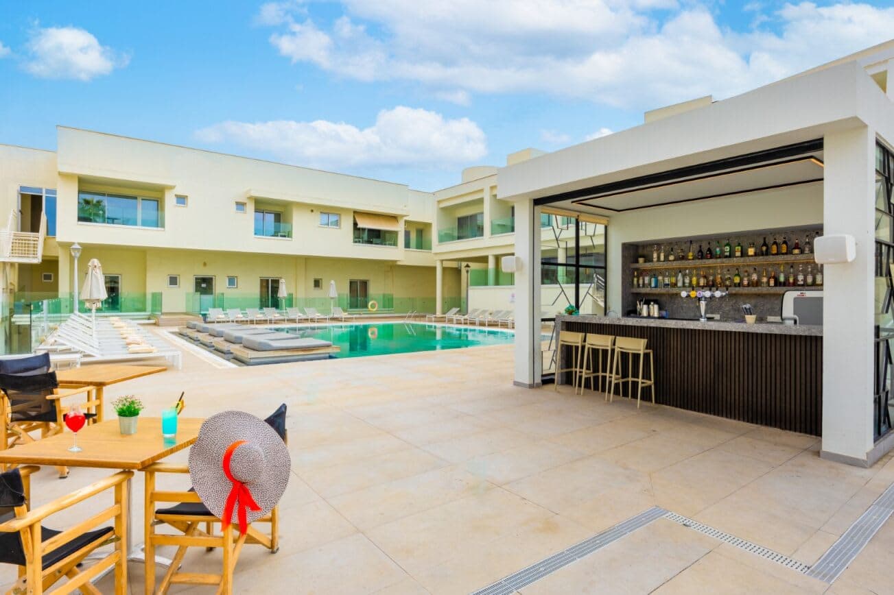 Melpo Antia Luxury Apartments & Suites Ansicht 5