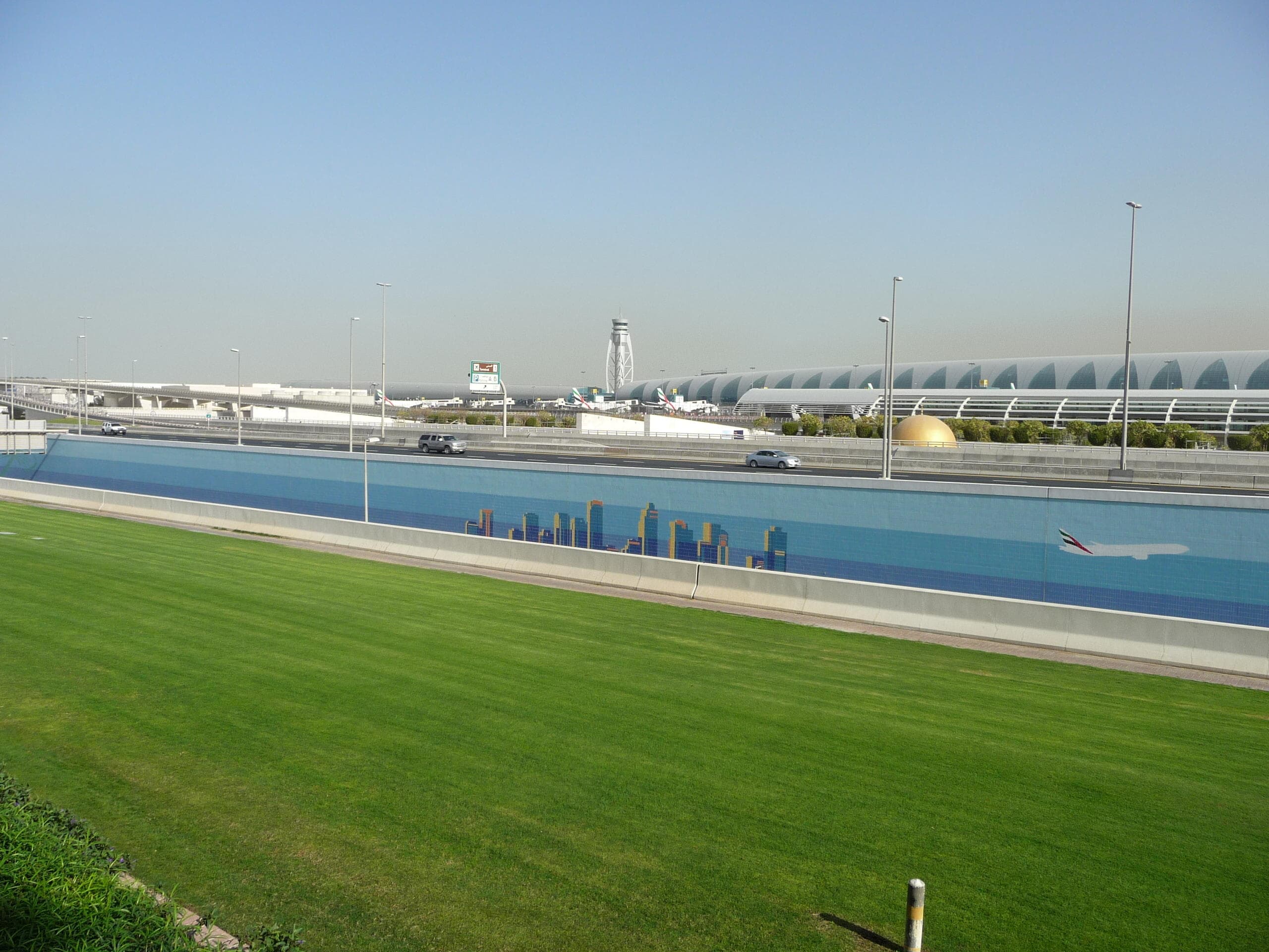 Holiday Inn Express Dubai Airport Ansicht 6