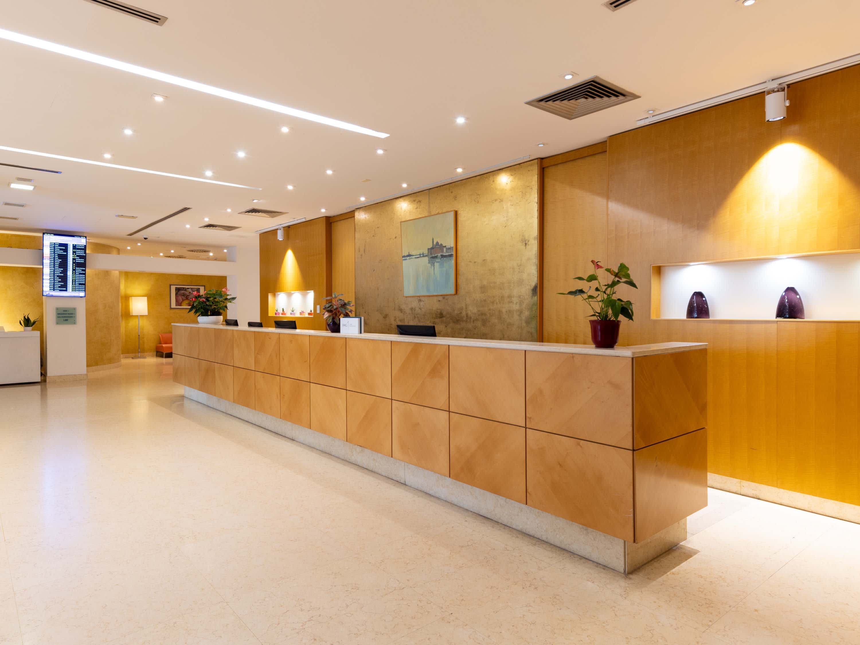 Crowne Plaza Venice East