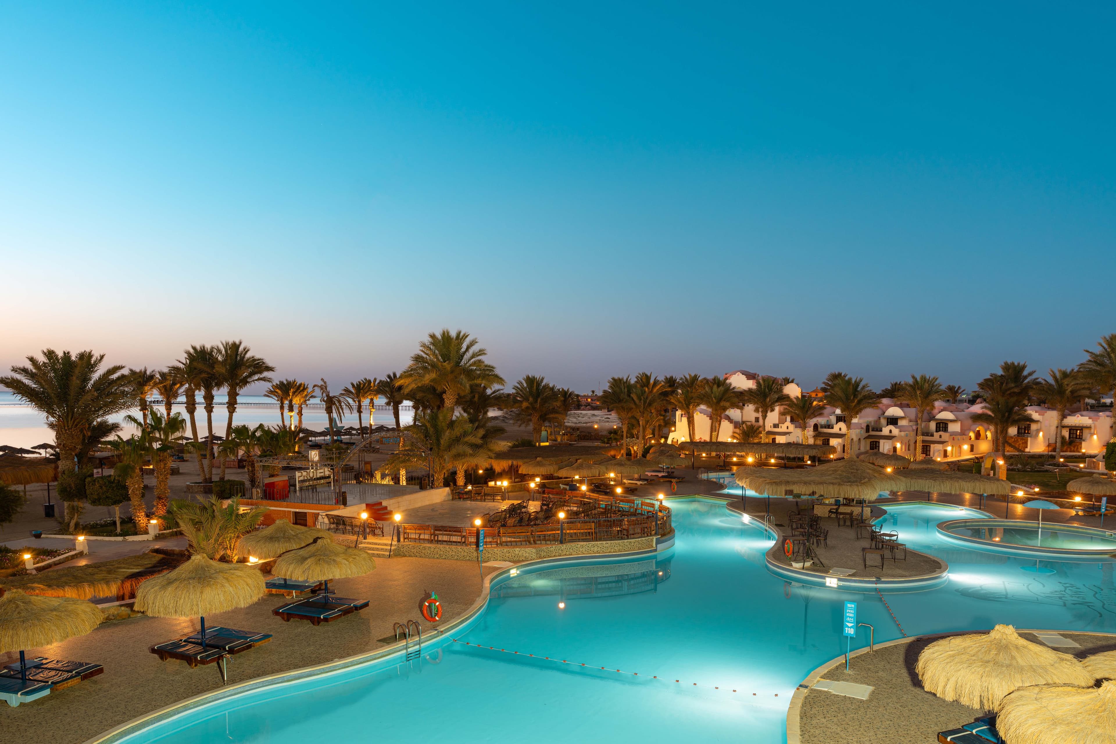 Protels Crystal Beach Resort Ansicht 2