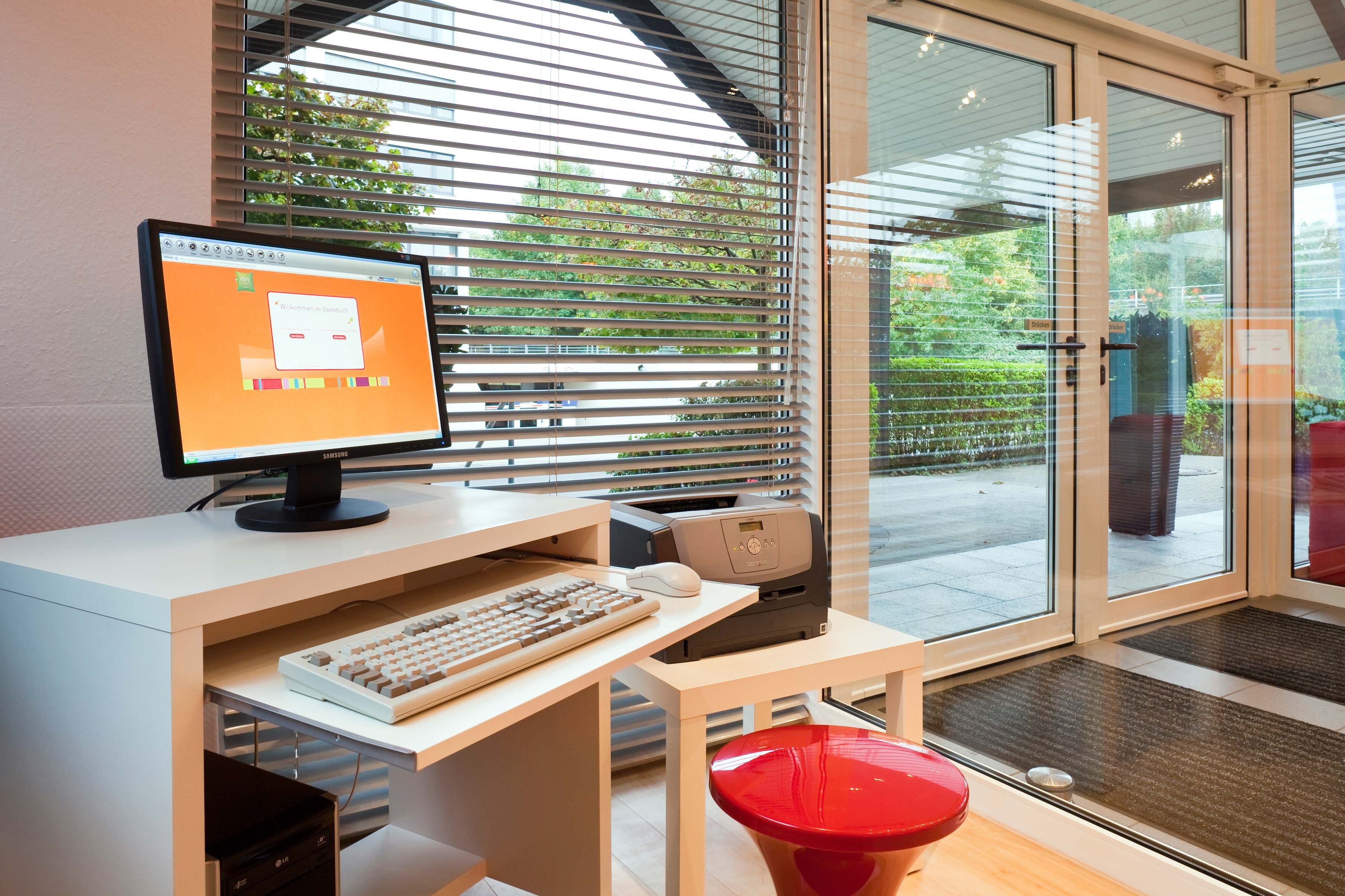 ibis Styles Hotel Düsseldorf-Neuss Ansicht 4