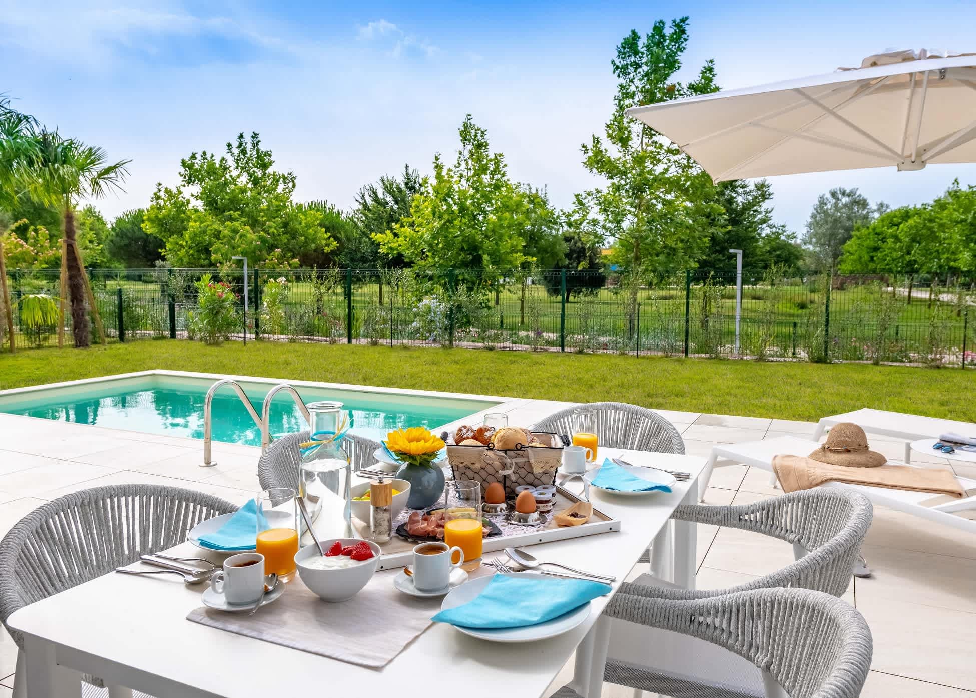 Pareus Beach Resort Ansicht 9
