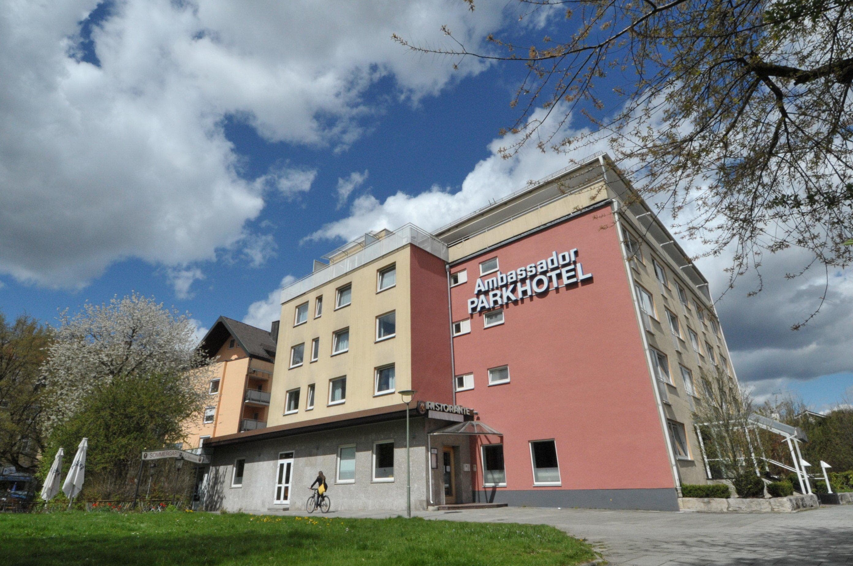 Parkhotel Ambassador Ansicht 2