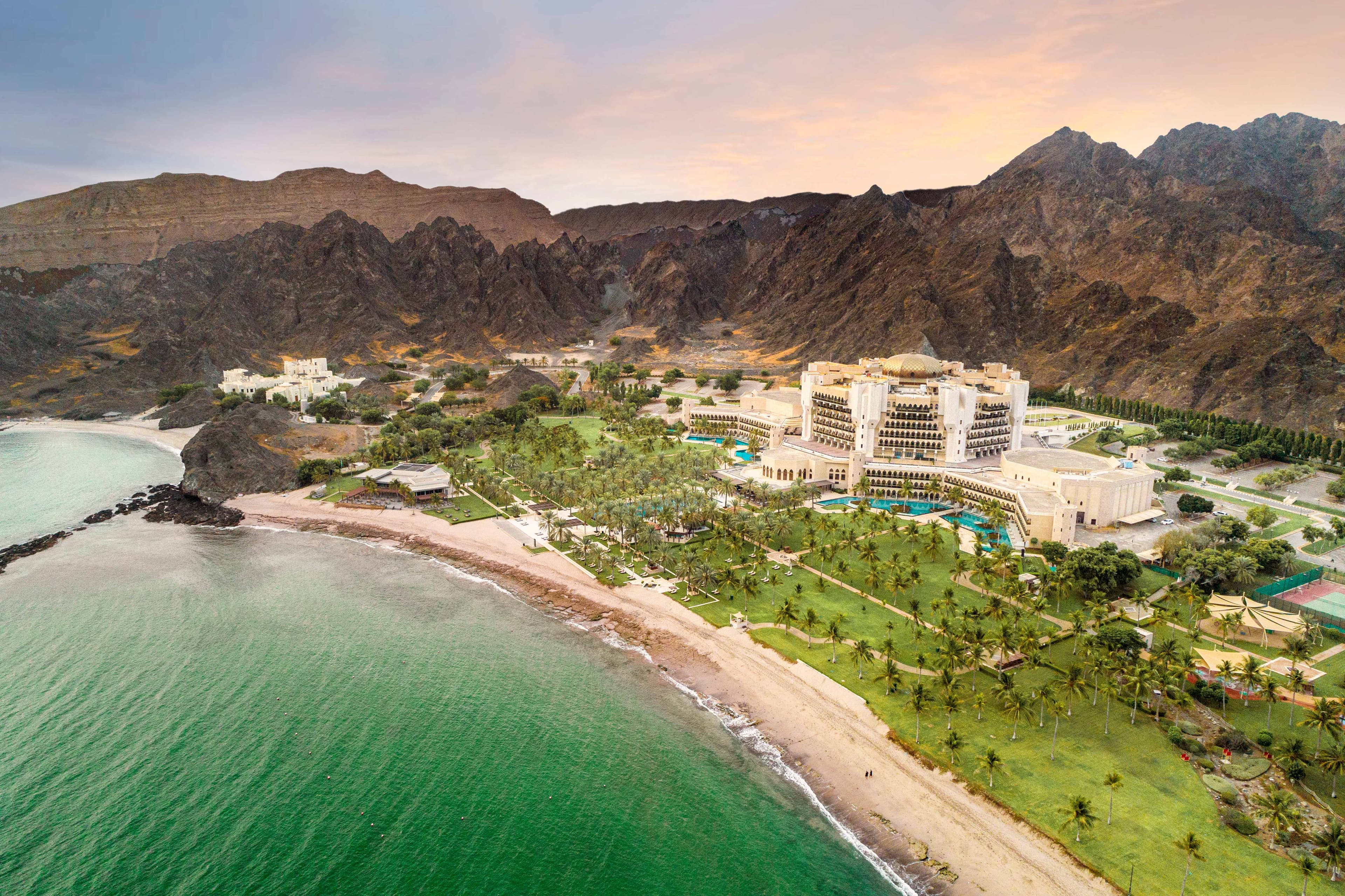 Al Bustan Palace - A Ritz-Carlton Hotel