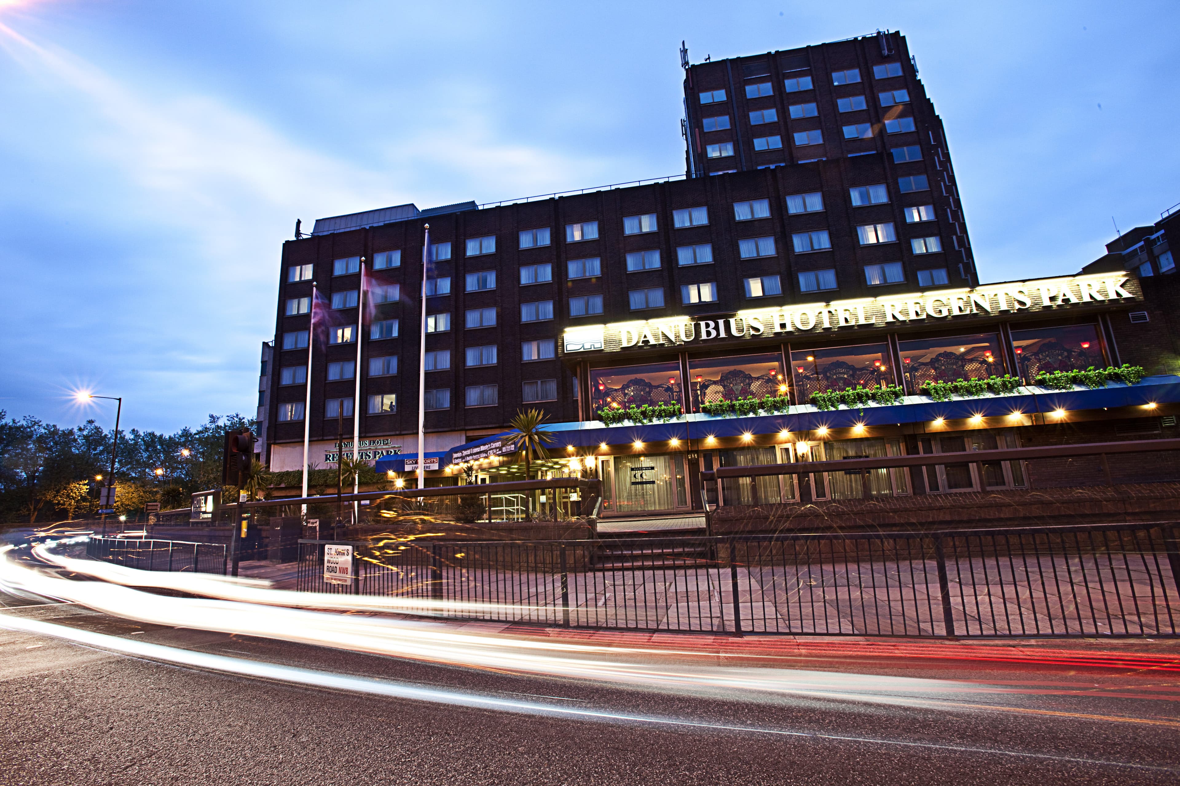 Hotel Danubius Regents Park Ansicht 2