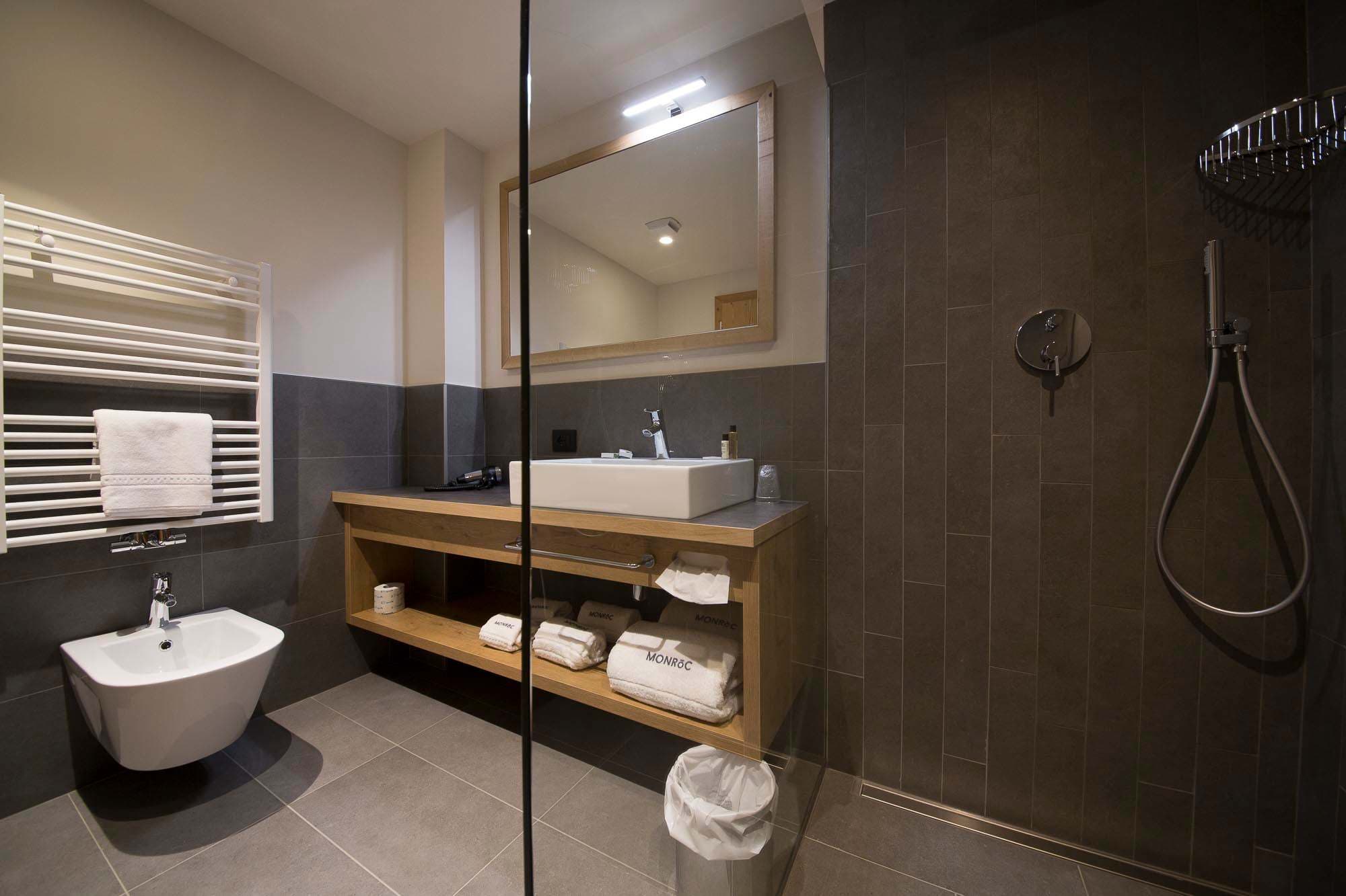Monroc Hotel Ansicht 3