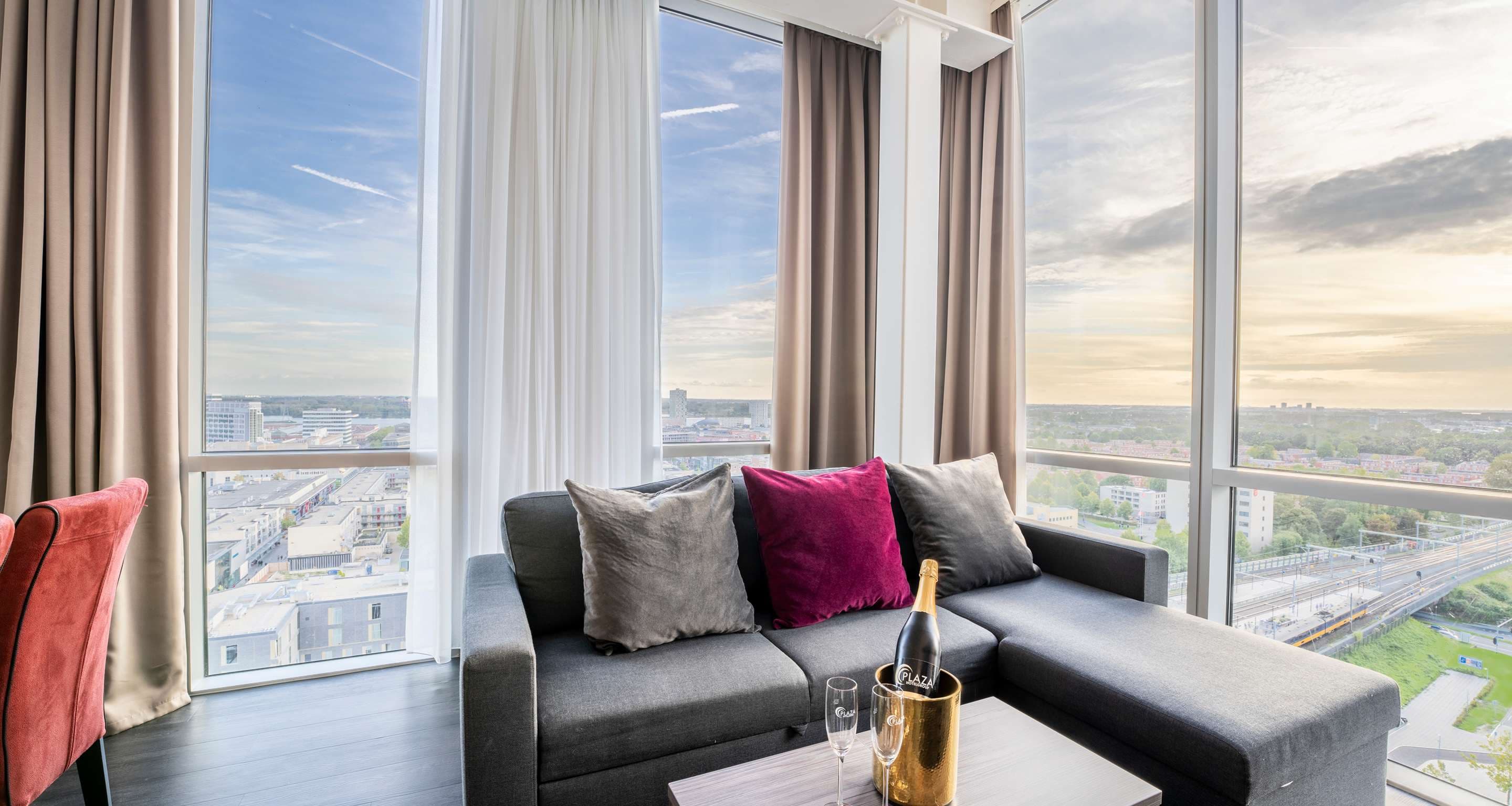 PLAZA Premium Almere Ansicht 5