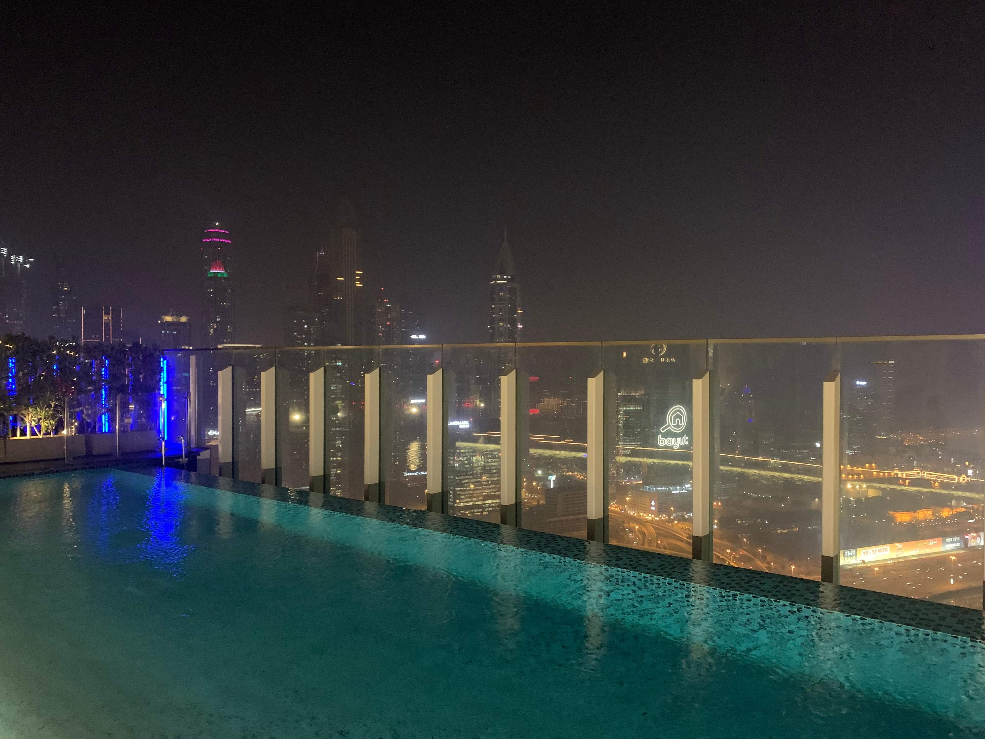 Taj Jumeirah Lakes Towers Ansicht 6