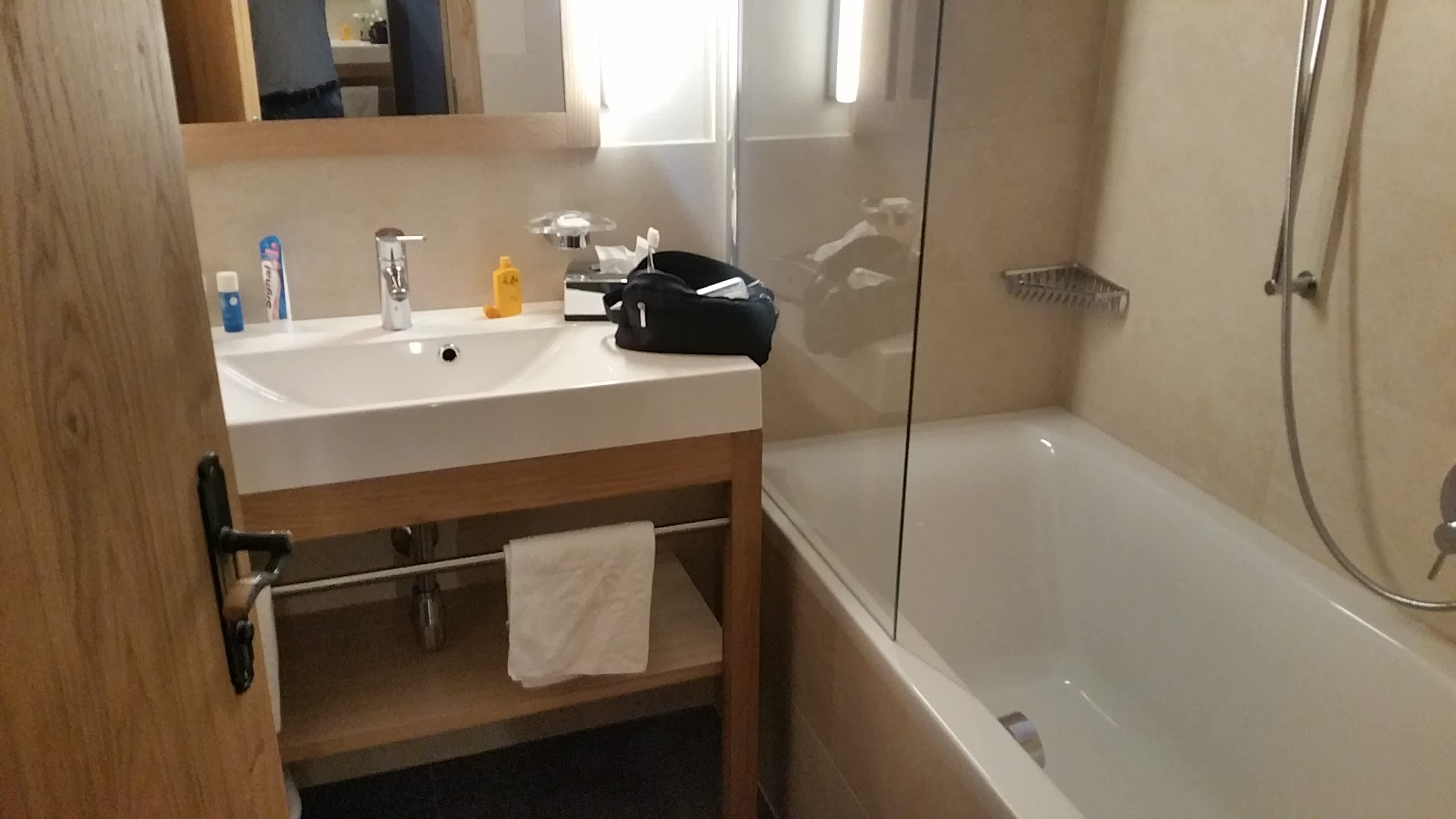 Hotel Enzian Ansicht 2