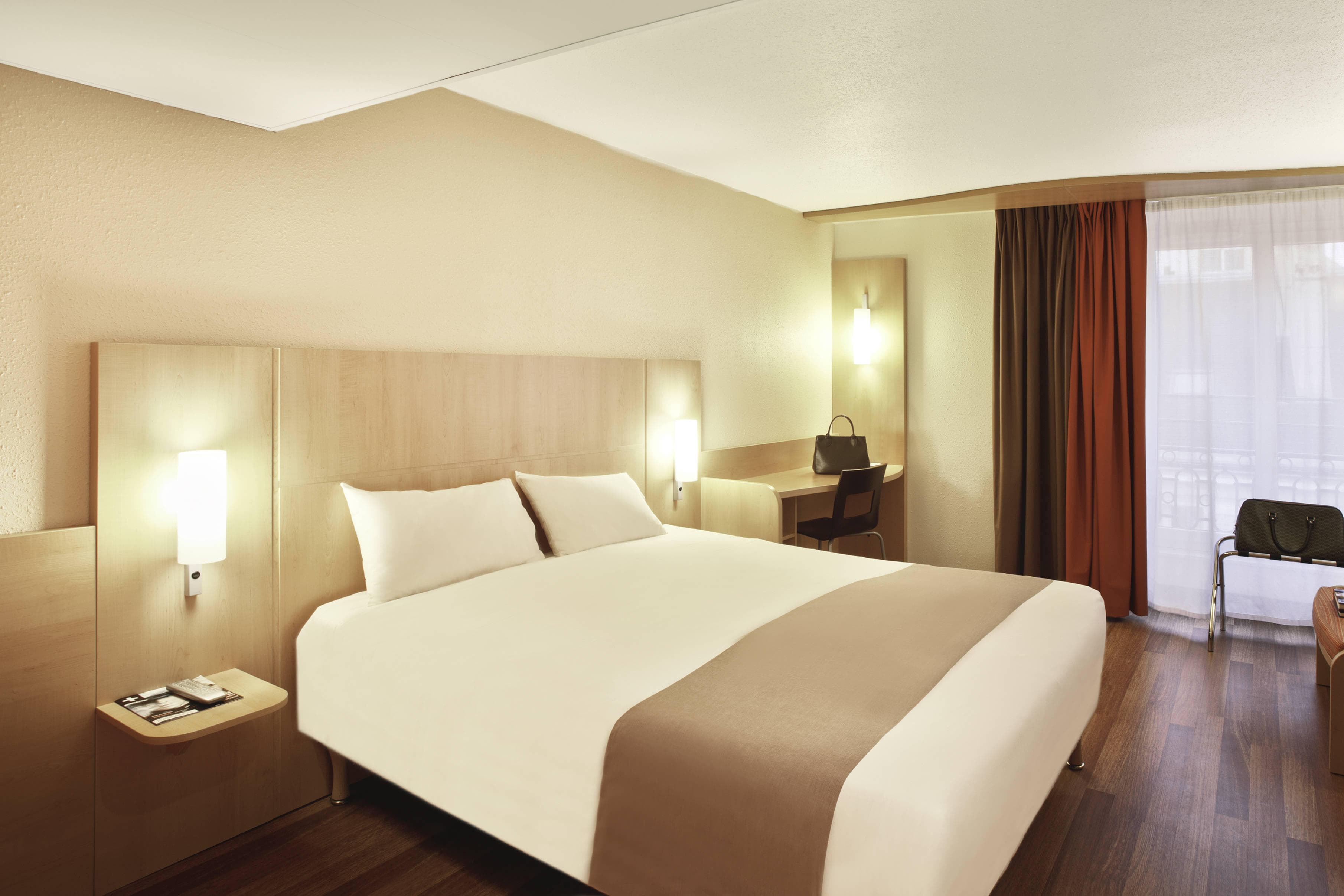 Hotel ibis Paris Opera La Fayette