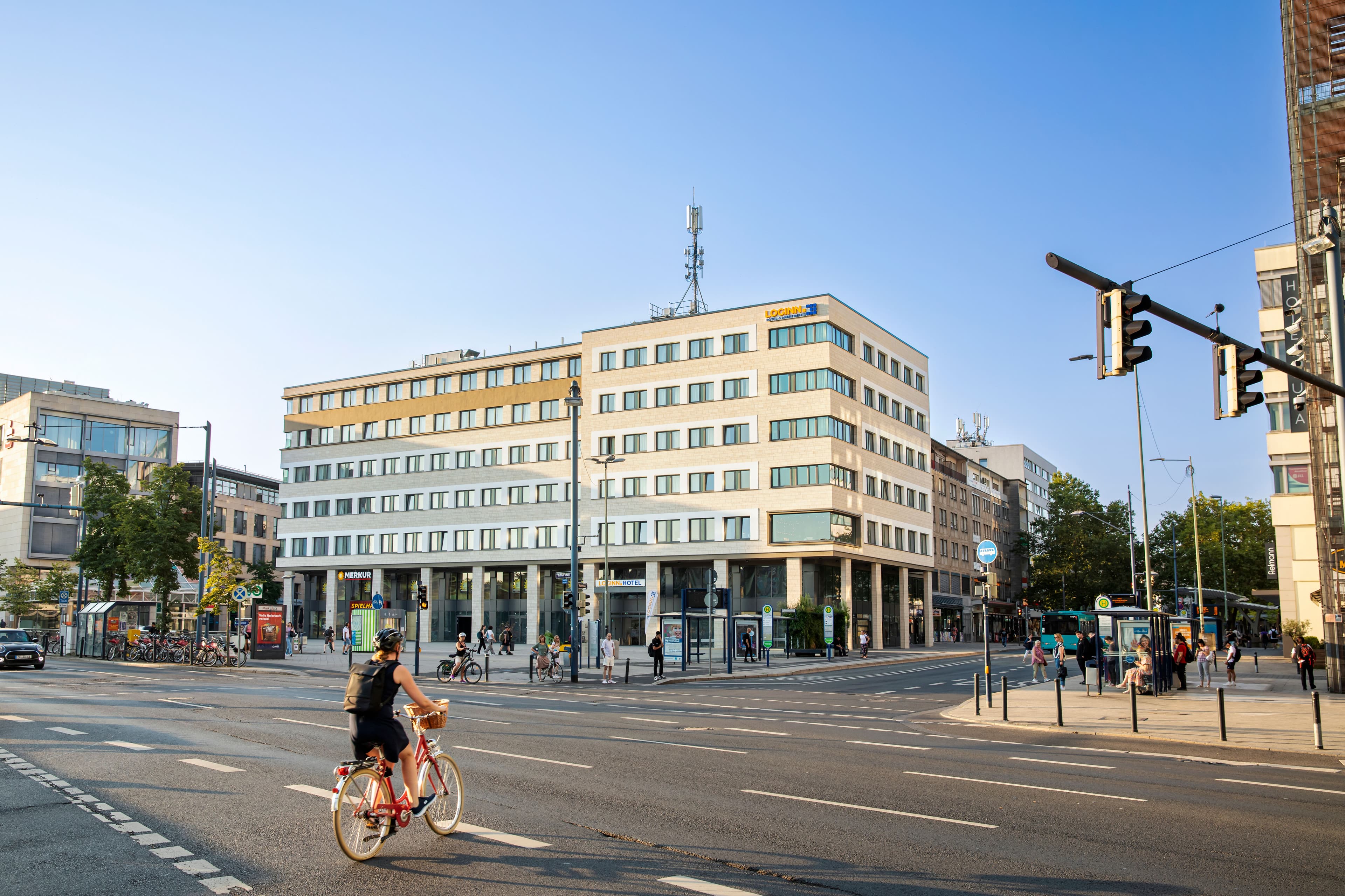 LOGINN Hotel Offenbach Ansicht 2