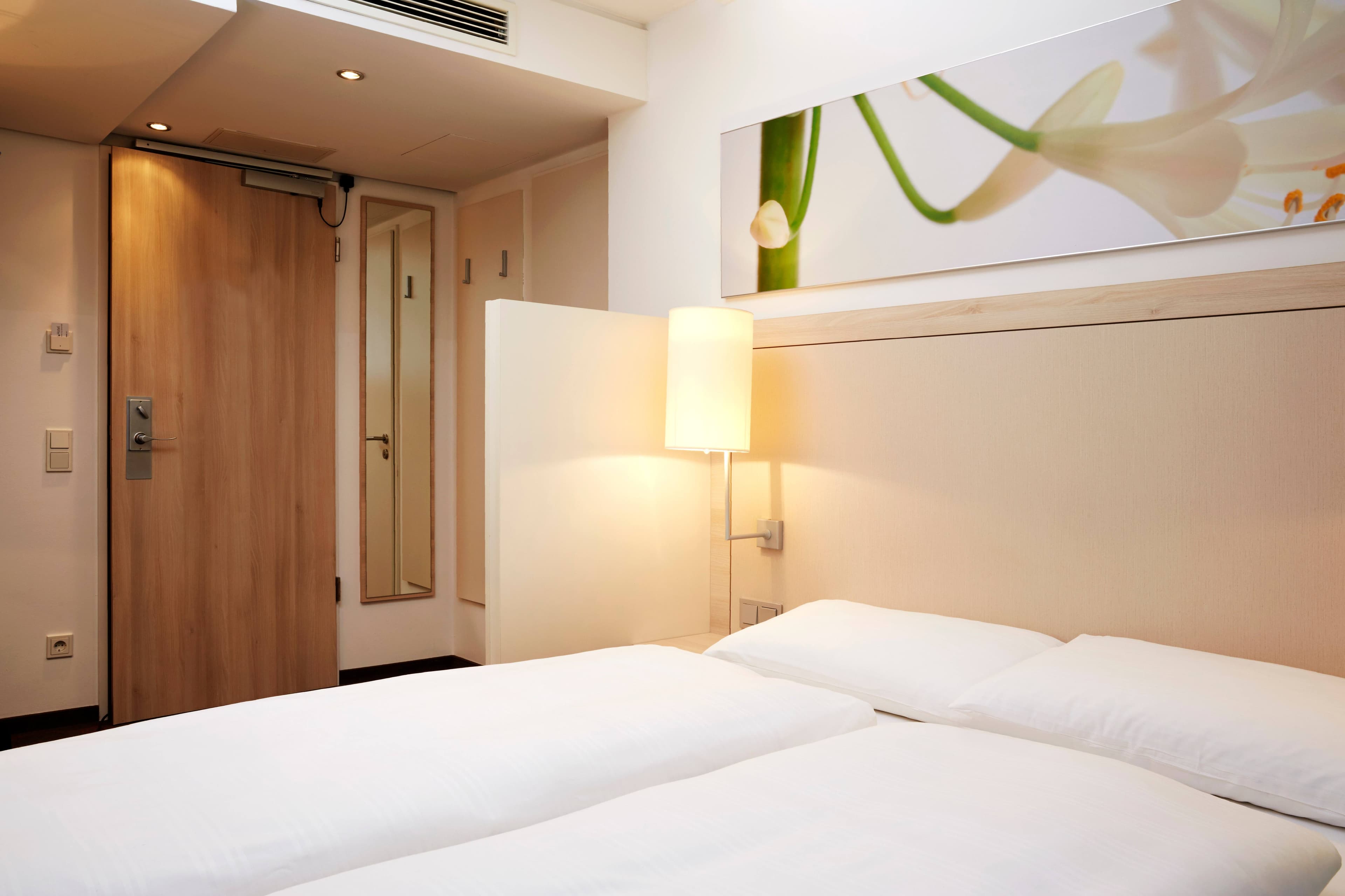 H+ Hotel München Ansicht 9
