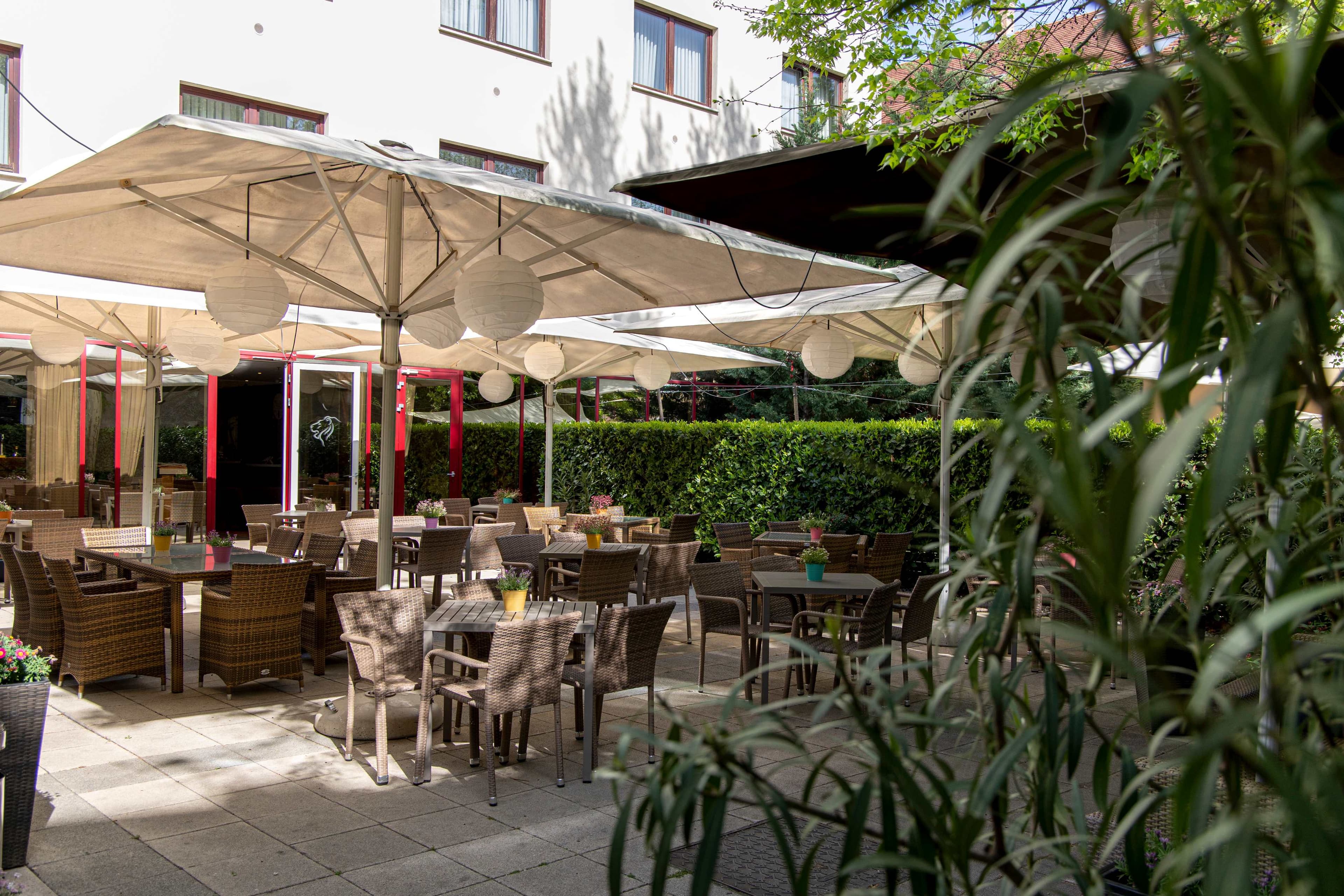 Lion's Garden Hotel Ansicht 7