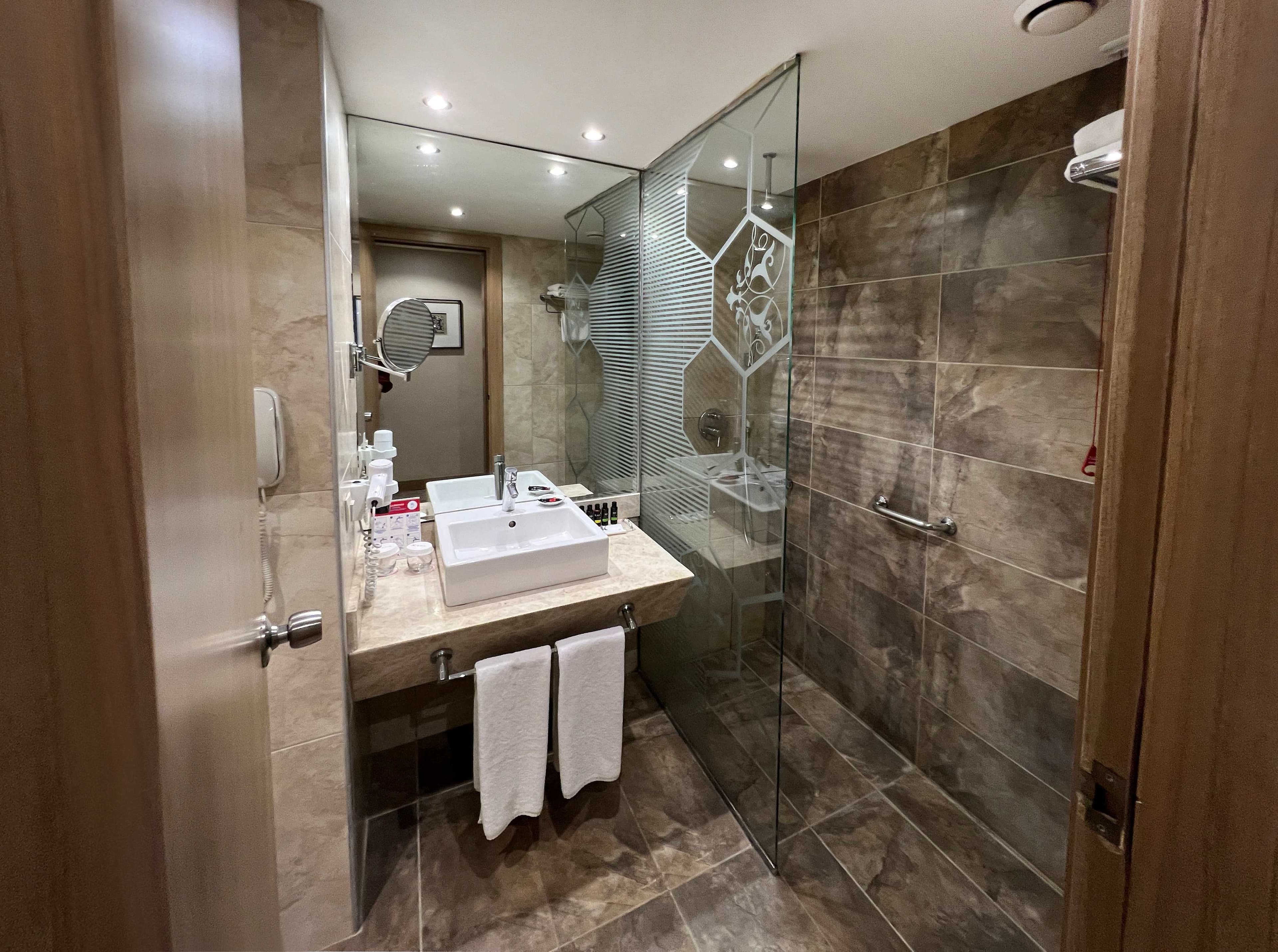 Hotel Kaya Izmir Thermal & Spa Ansicht 3