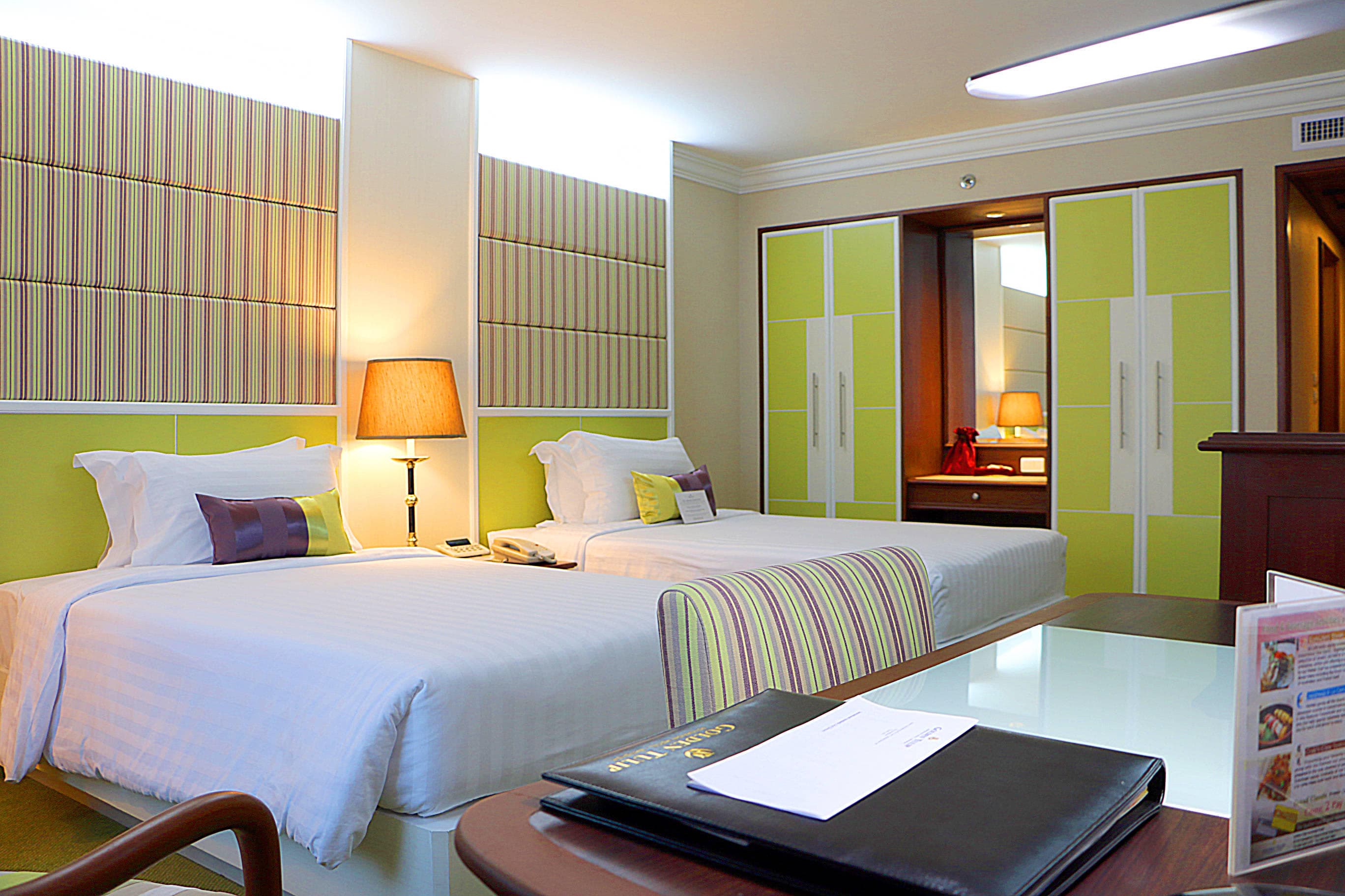 Golden Tulip Sovereign Hotel Ansicht 5
