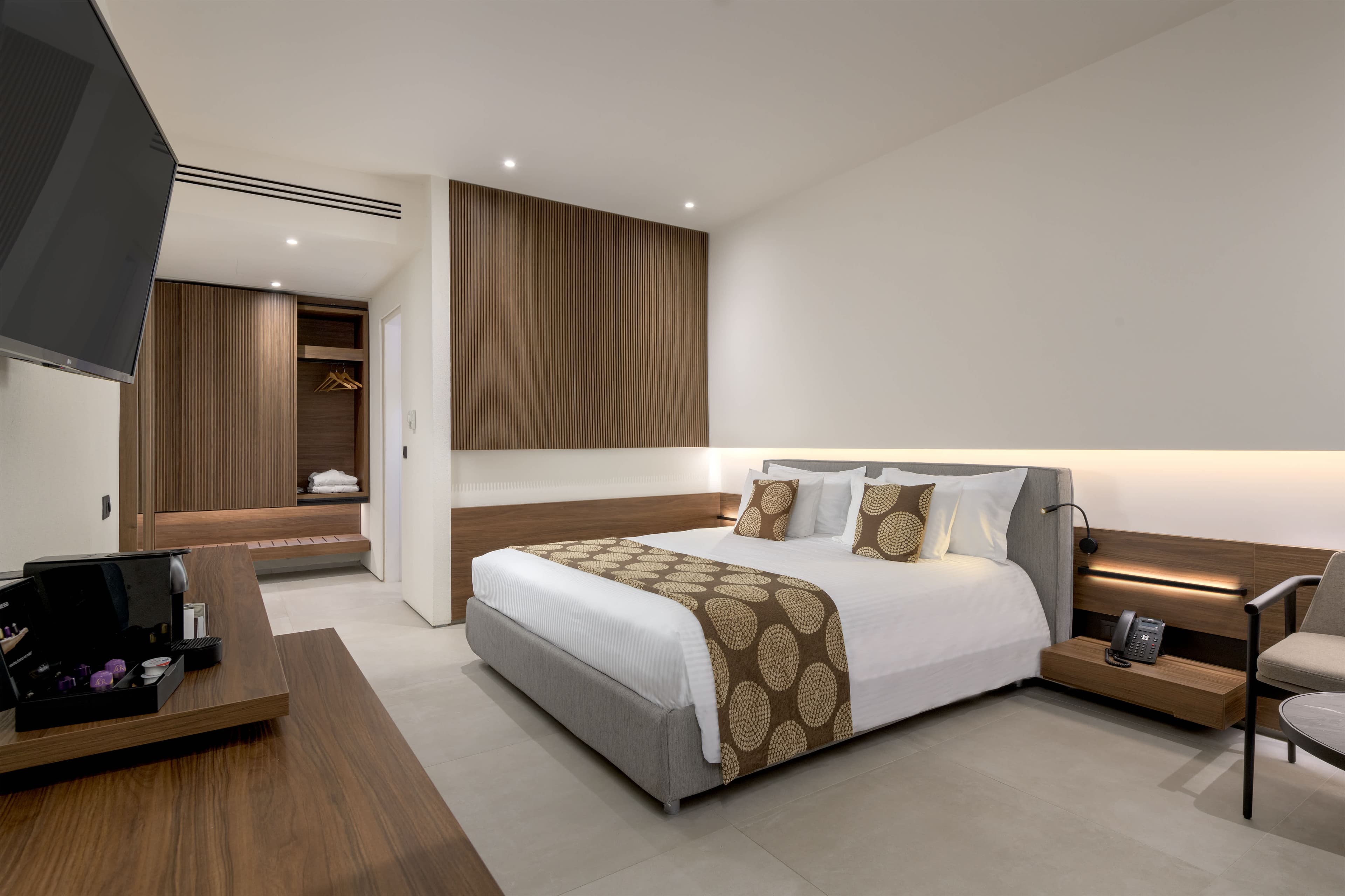The Ixian Grand & All Suites Ansicht 4