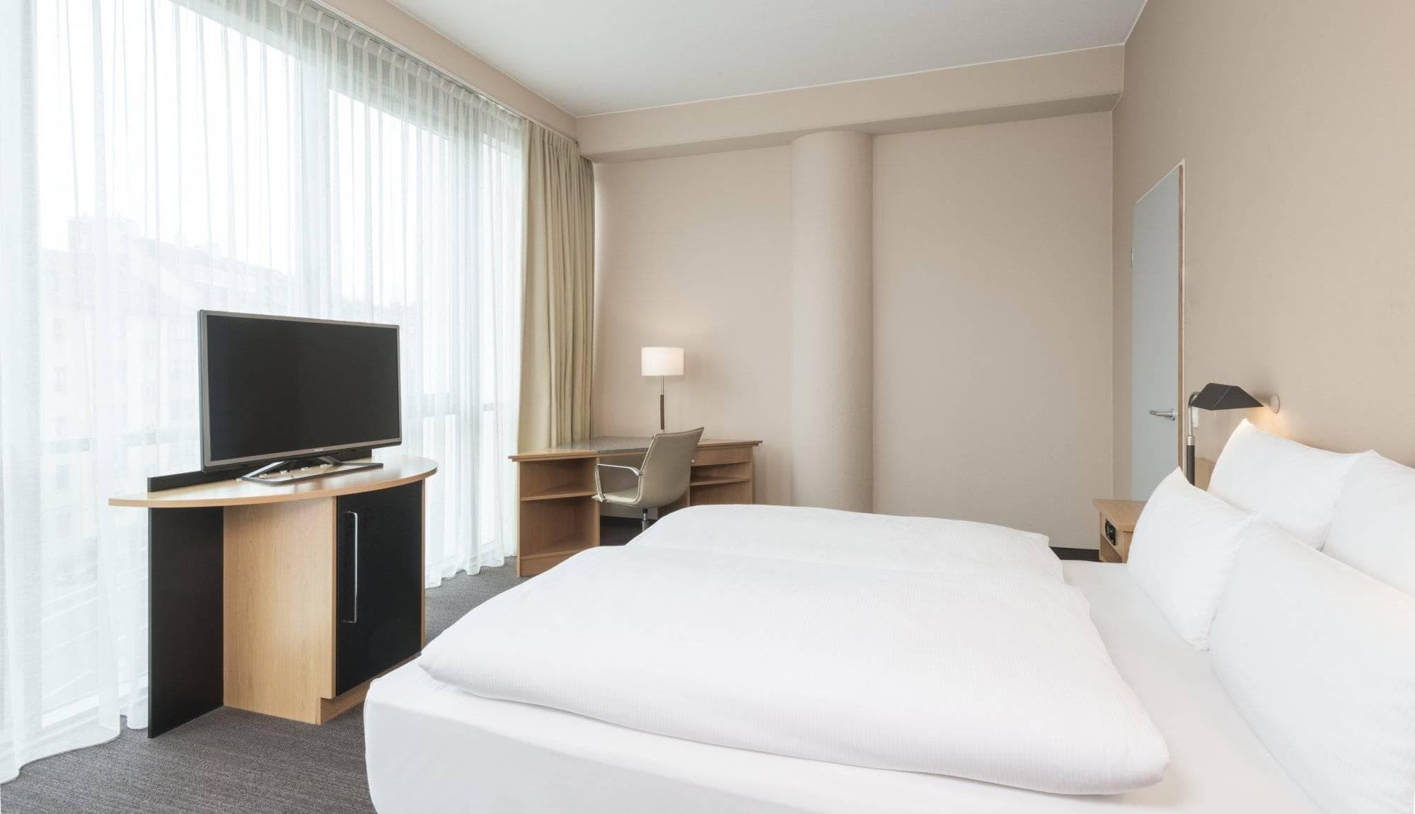 Hotel NH Düsseldorf City Ansicht 6