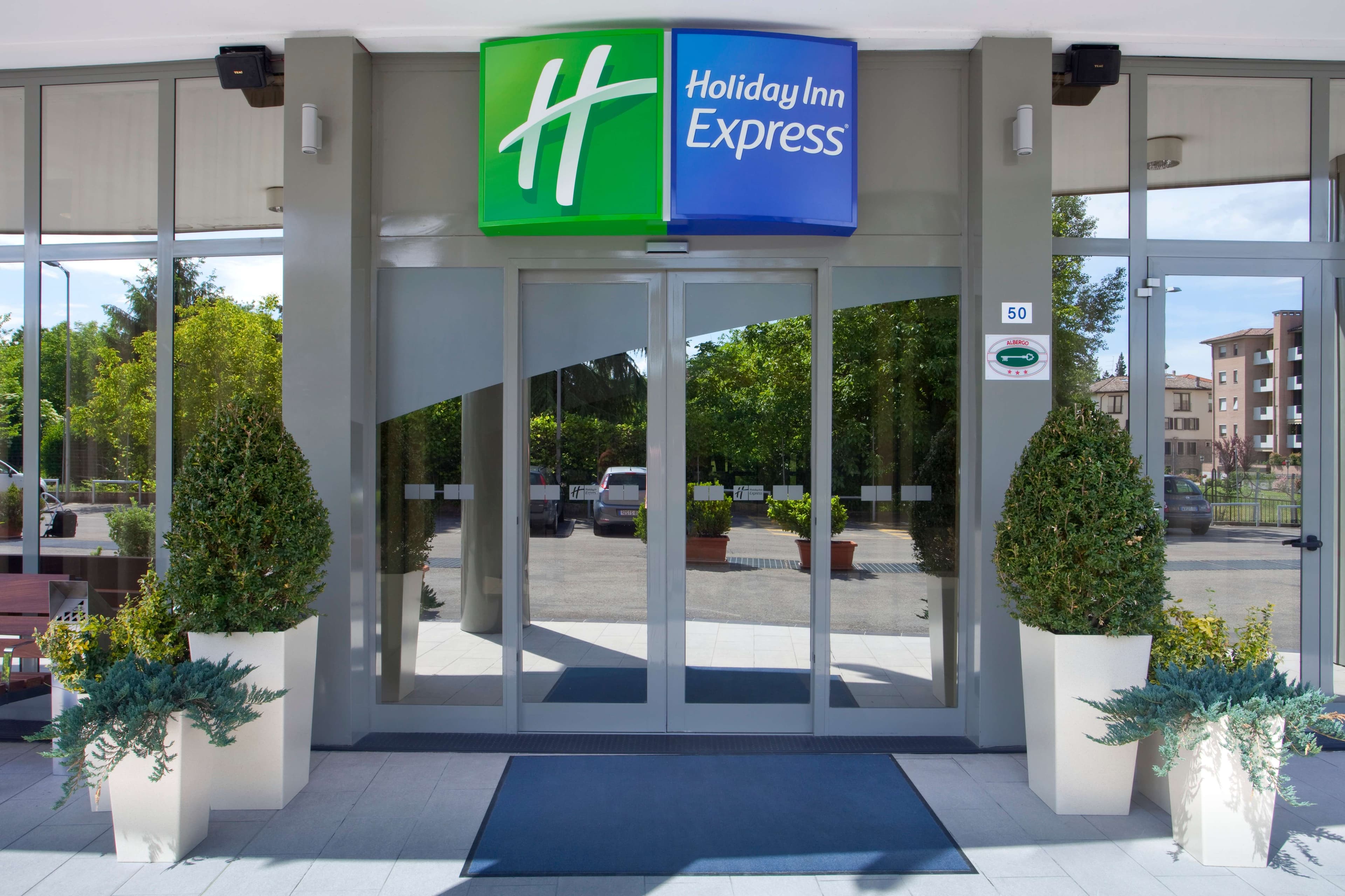 Hotel Holiday Inn Express Parma Ansicht 6