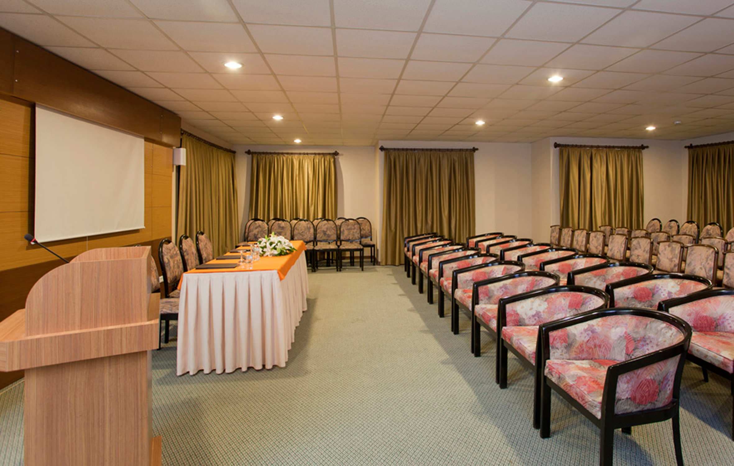 Remi Hotel Ansicht 9