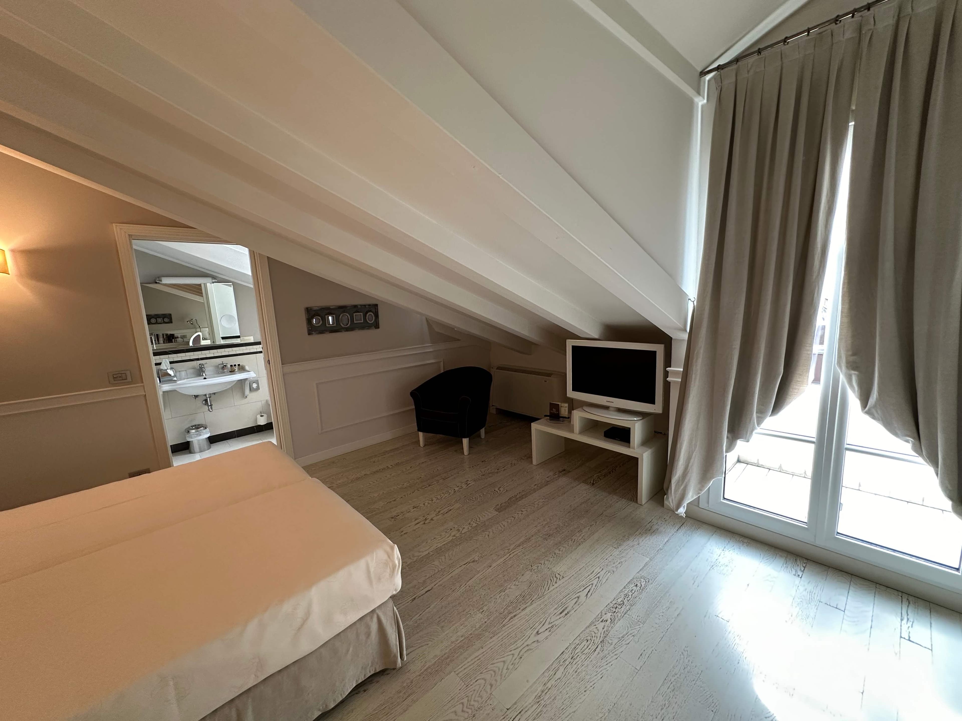 Hotel Victoria Ansicht 8