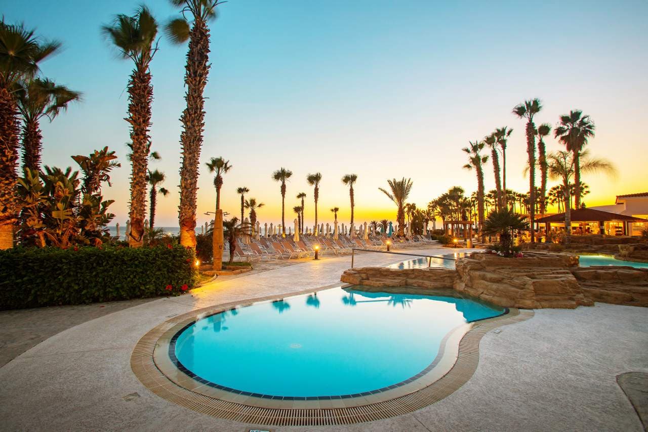 Leonardo Cypria Bay - Family Resort