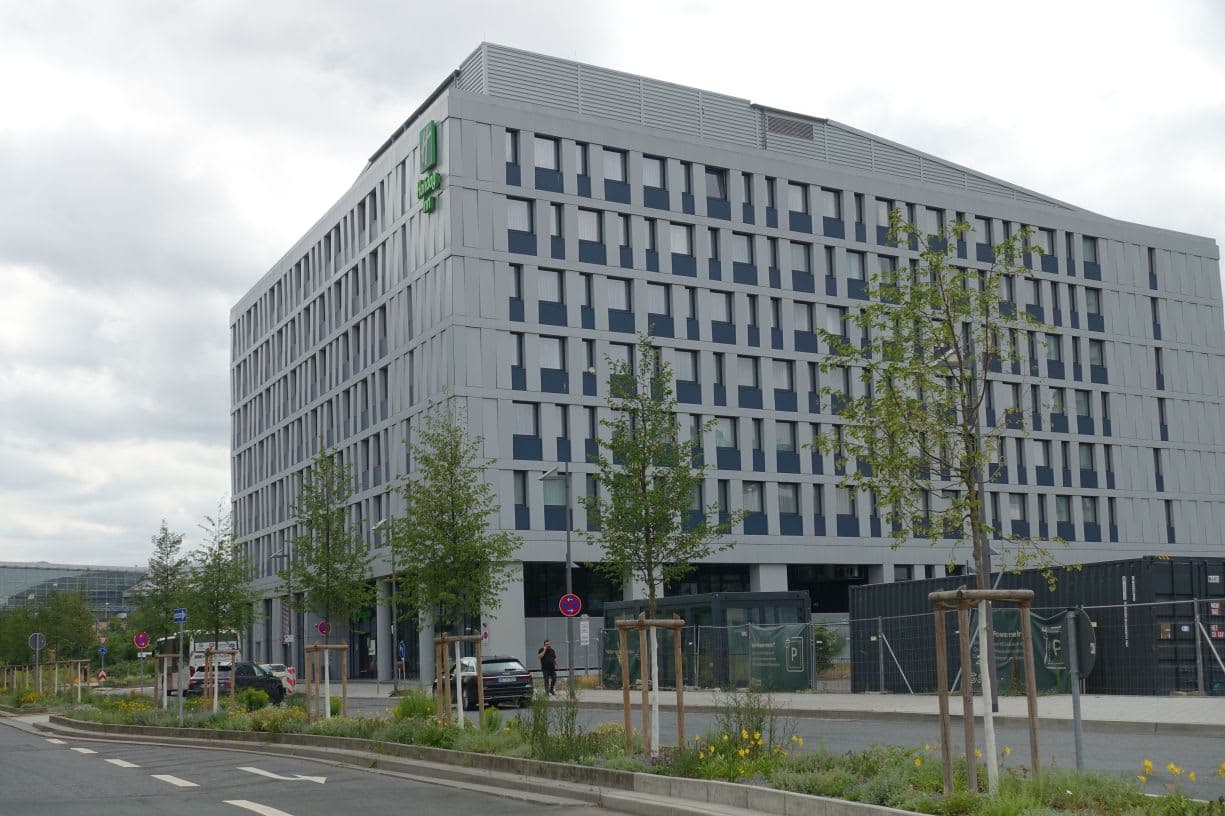 Holiday Inn Frankfurt - Airport Ansicht 3