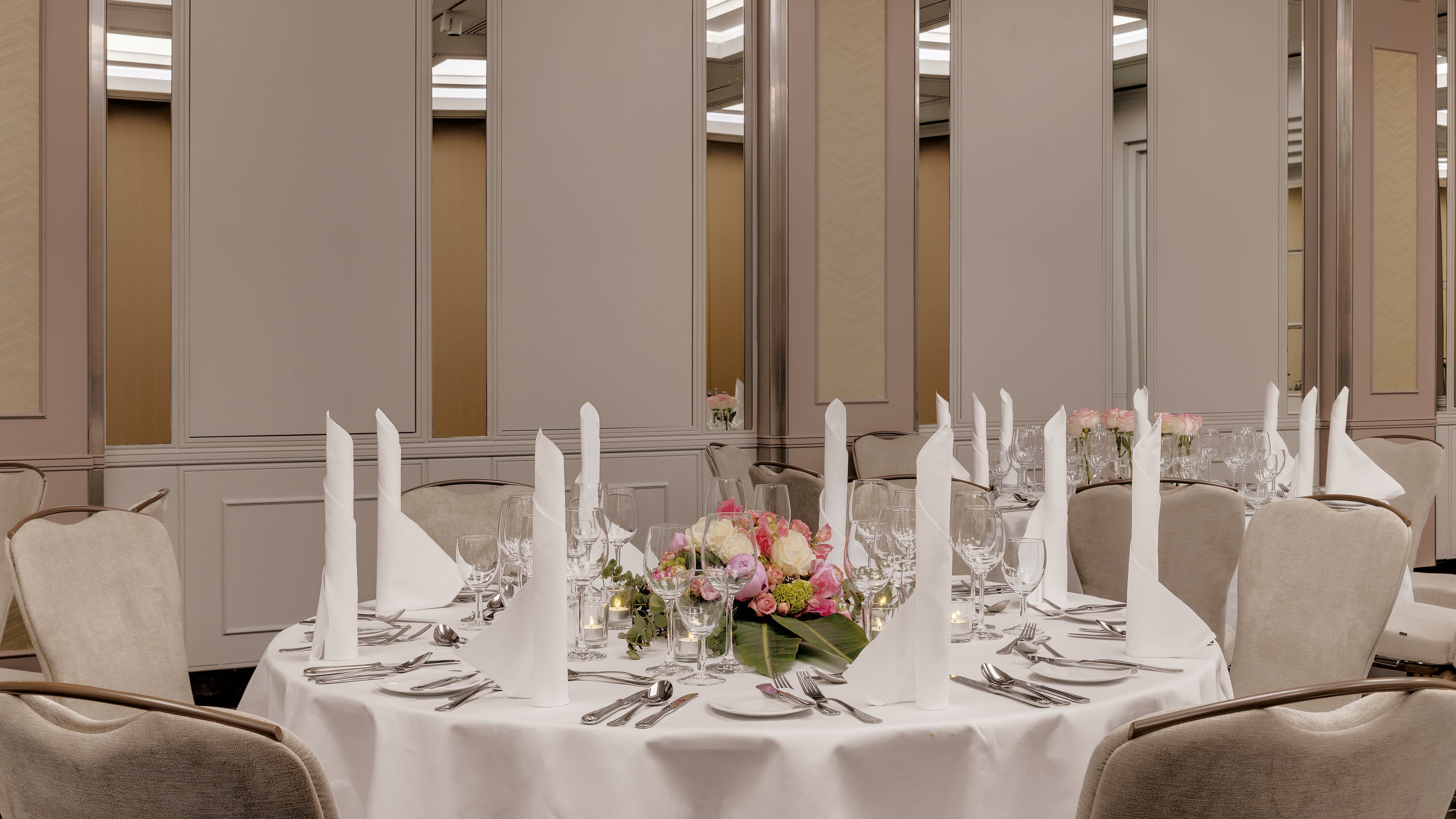 Hilton Munich City Ansicht 8