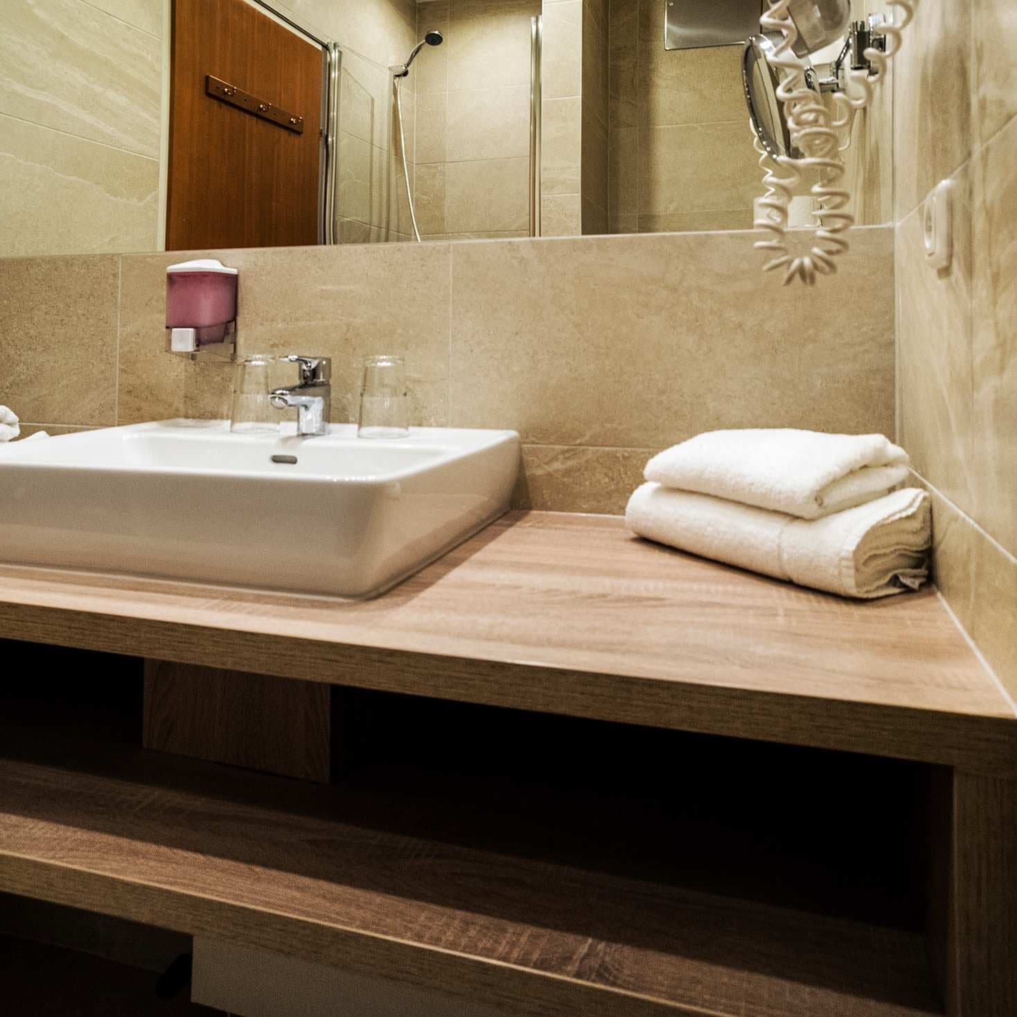 Goldenes Theaterhotel Ansicht 5