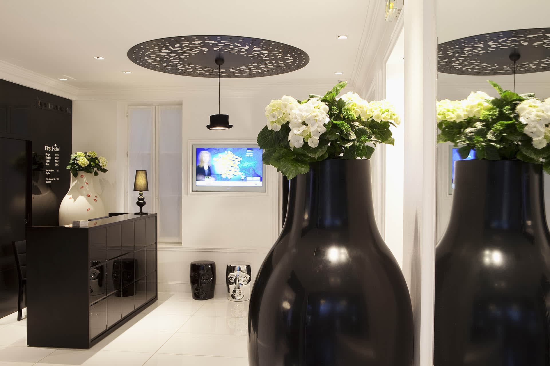 First Hotel Paris Ansicht 8