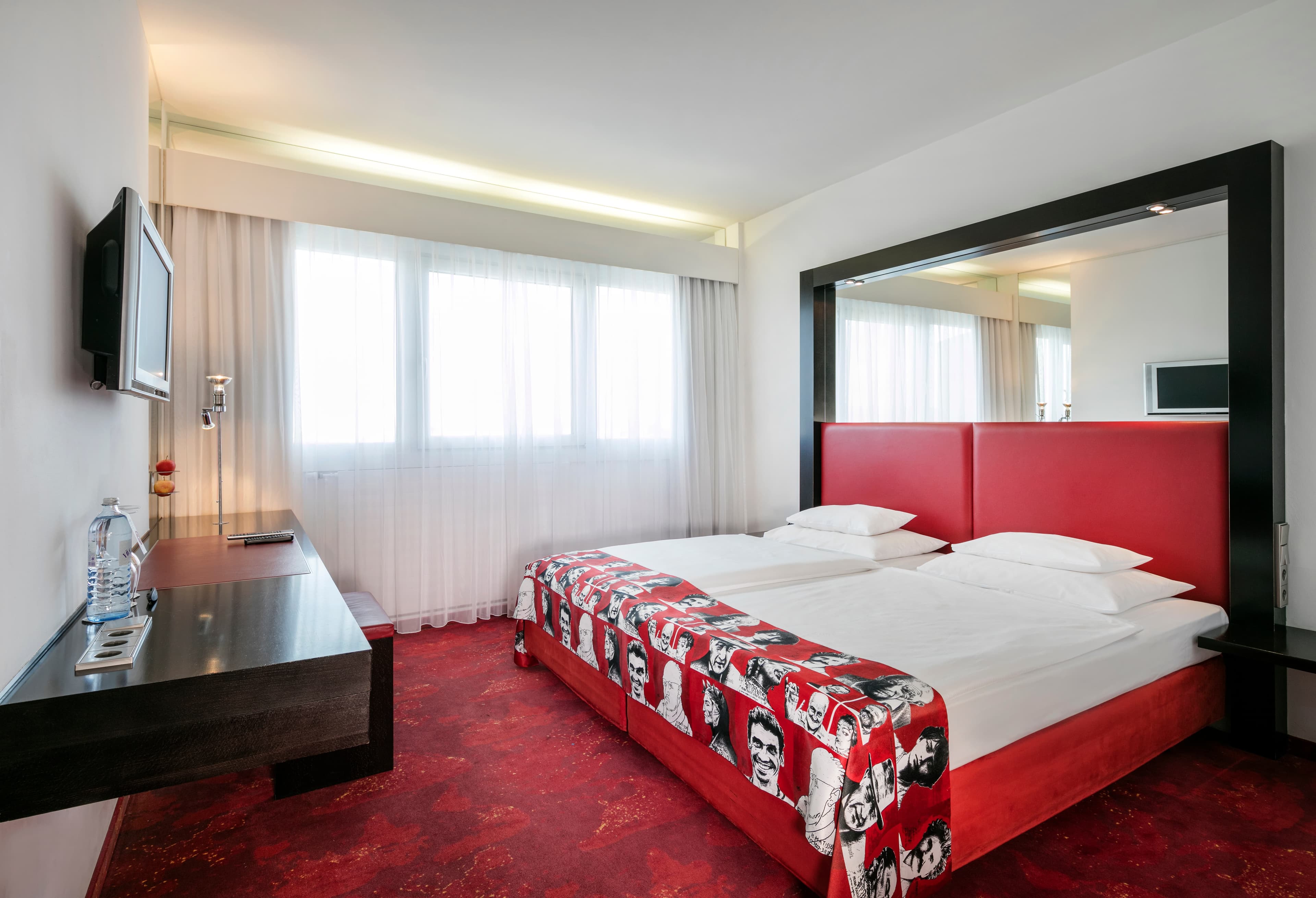 ARCOTEL Nike Ansicht 5
