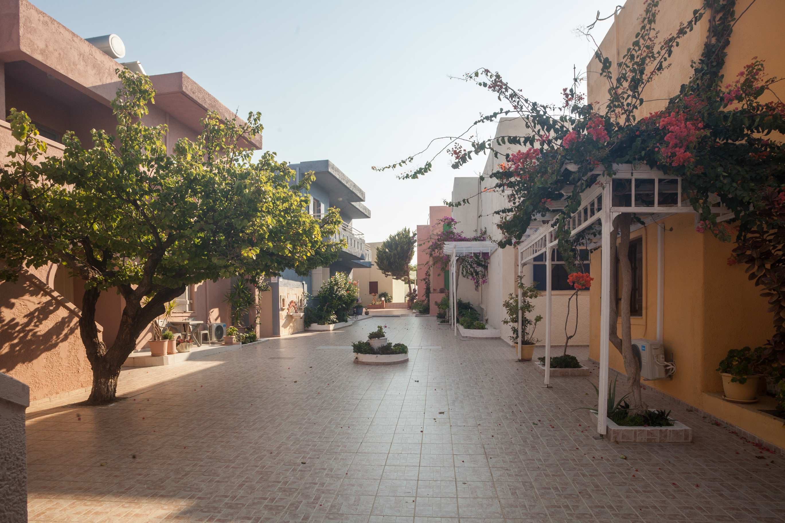 EVINA Rooms & Suites