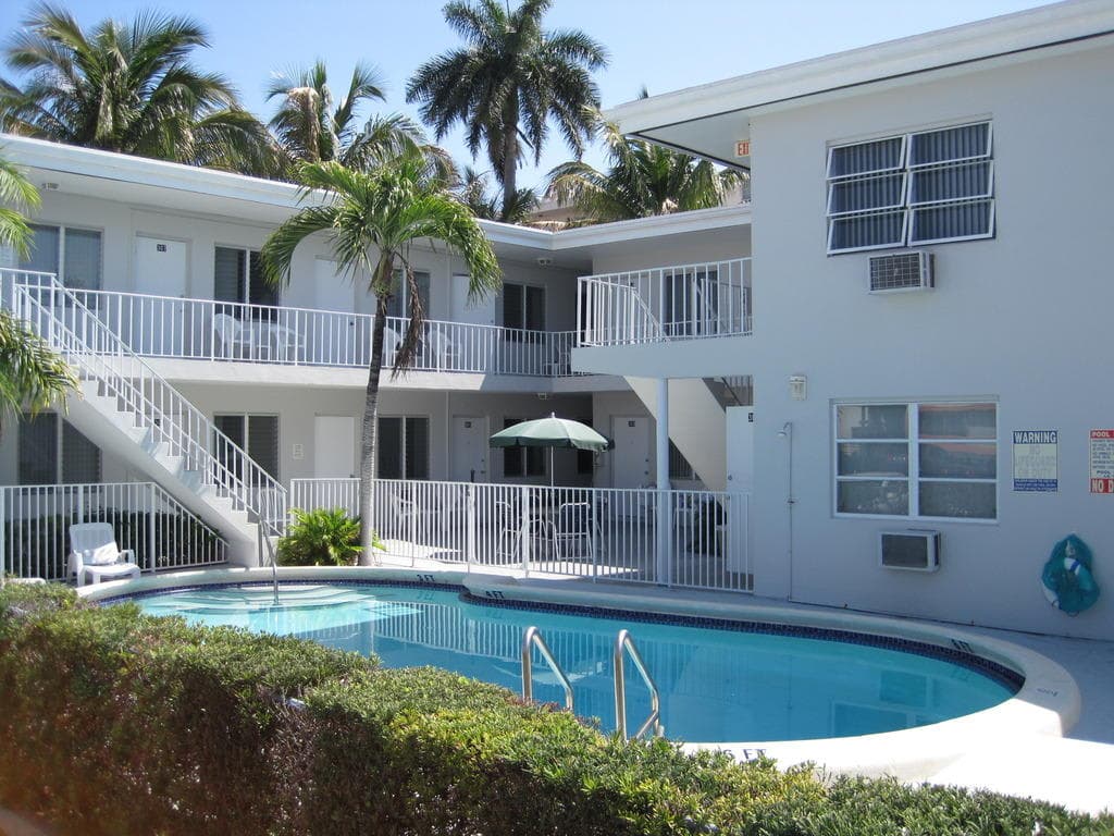 Suites Summerland Ansicht 2