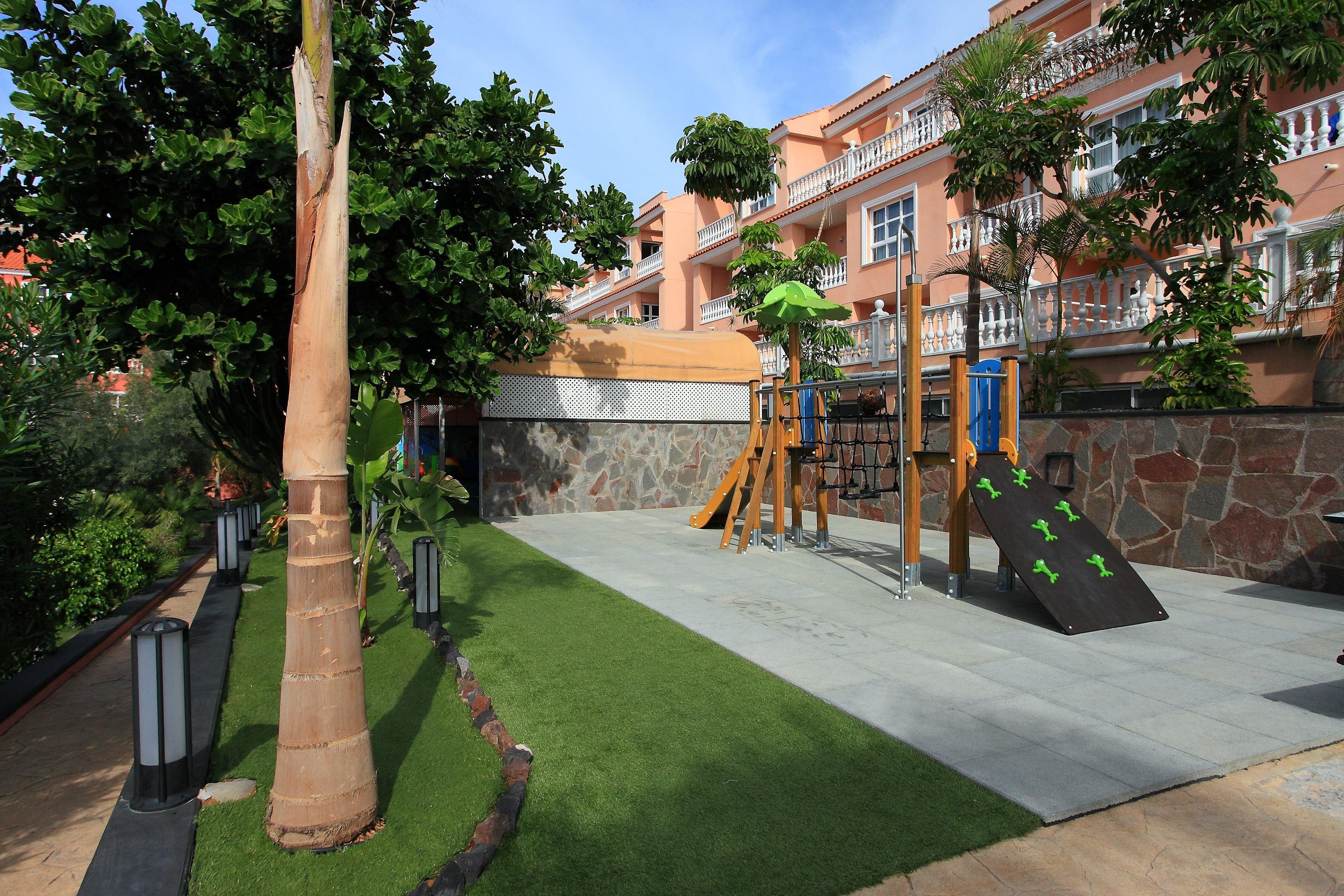 Hotel El Duque Ansicht 8
