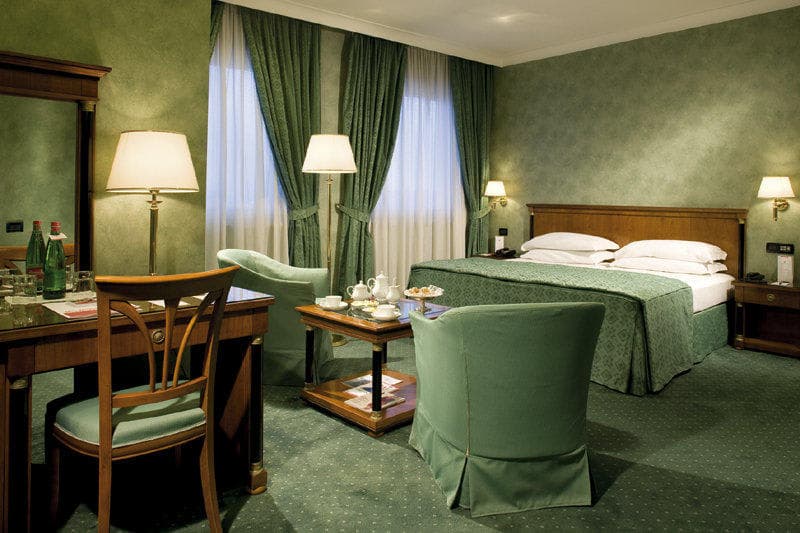 Ramada Naples City Center Ansicht 3