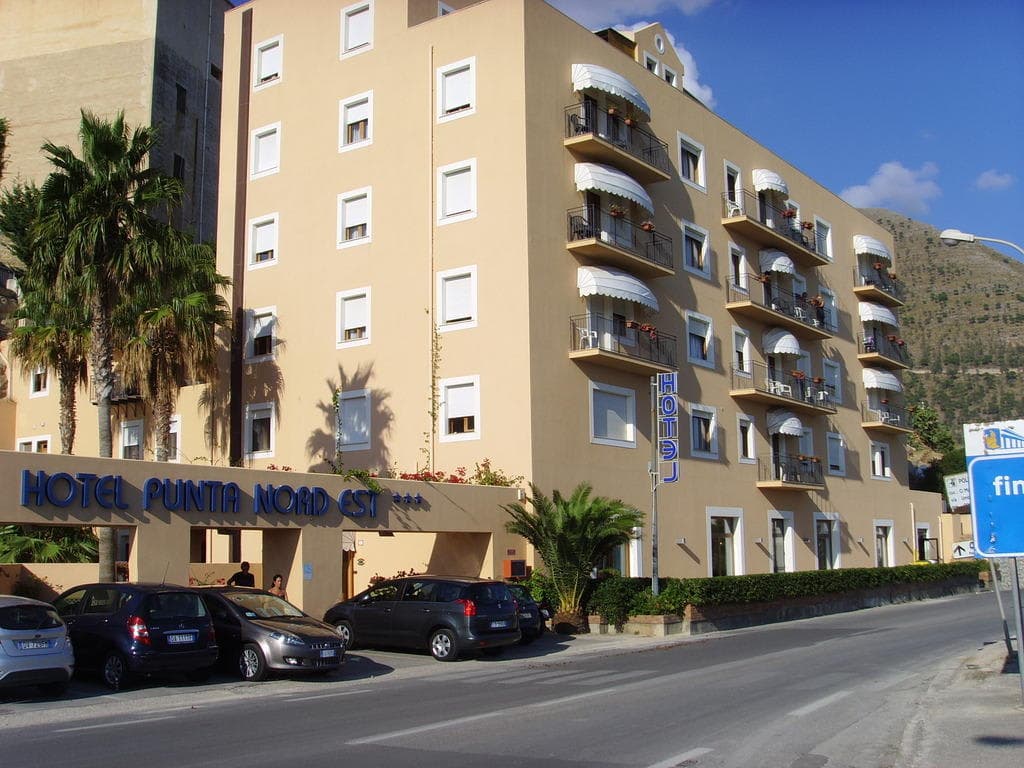 Hotel Punta Nord Est Ansicht 3