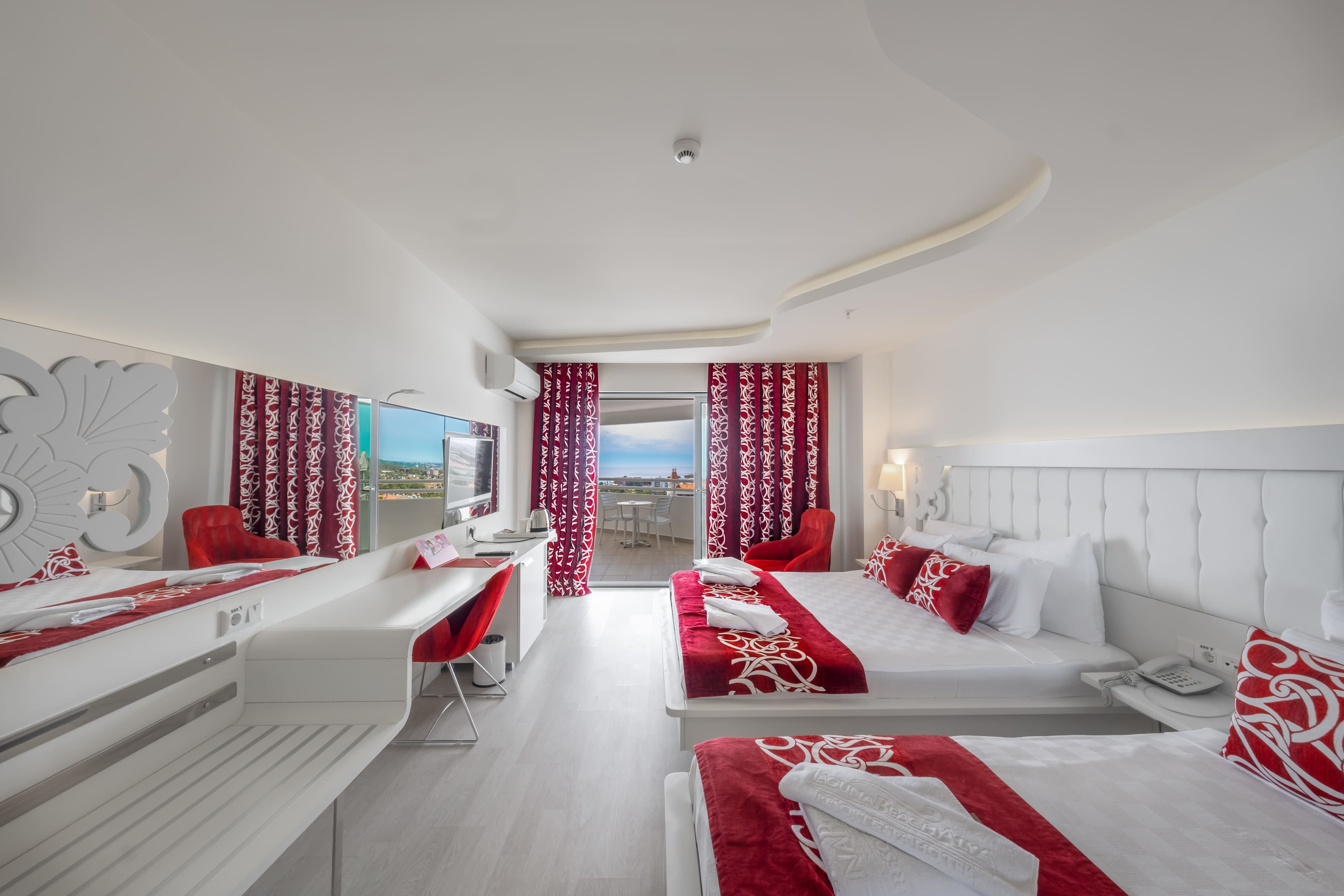Laguna Beach Alya Resort & Spa Hotel Ansicht 4