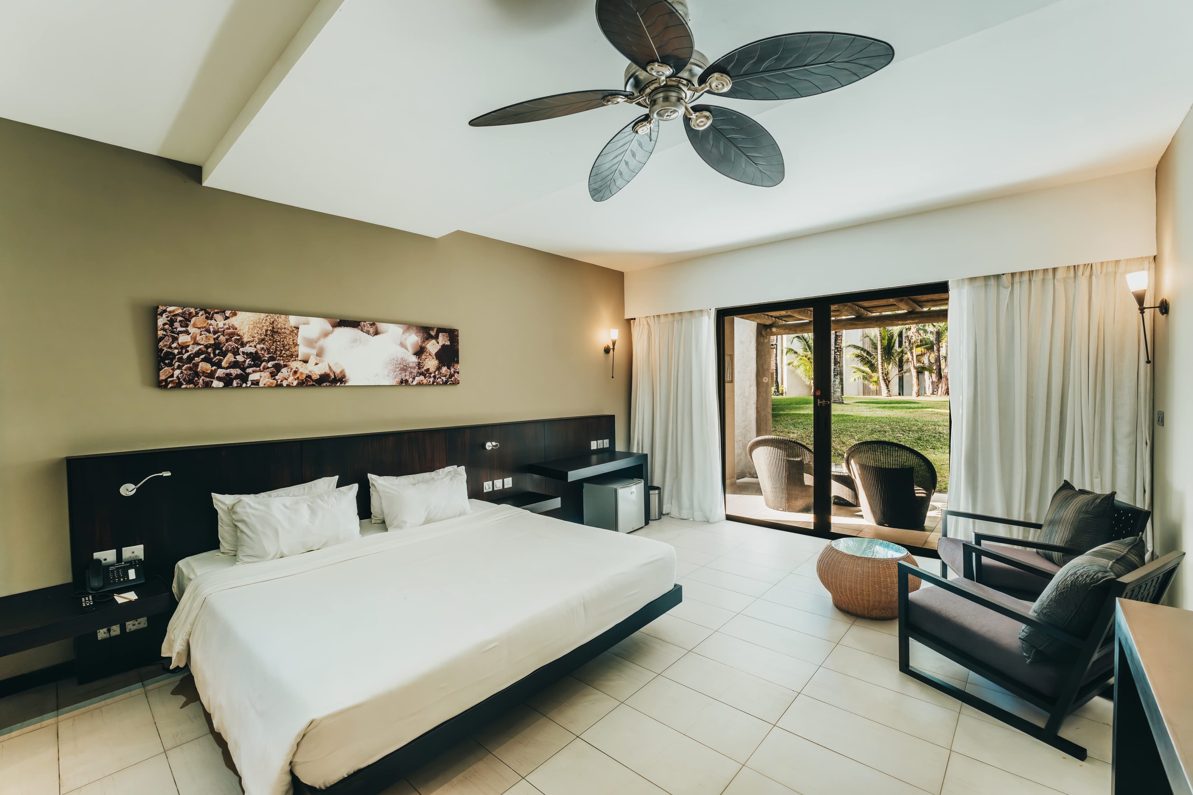 Crystals Beach Resort Belle Mare, a member of Radisson Individuals Ansicht 5