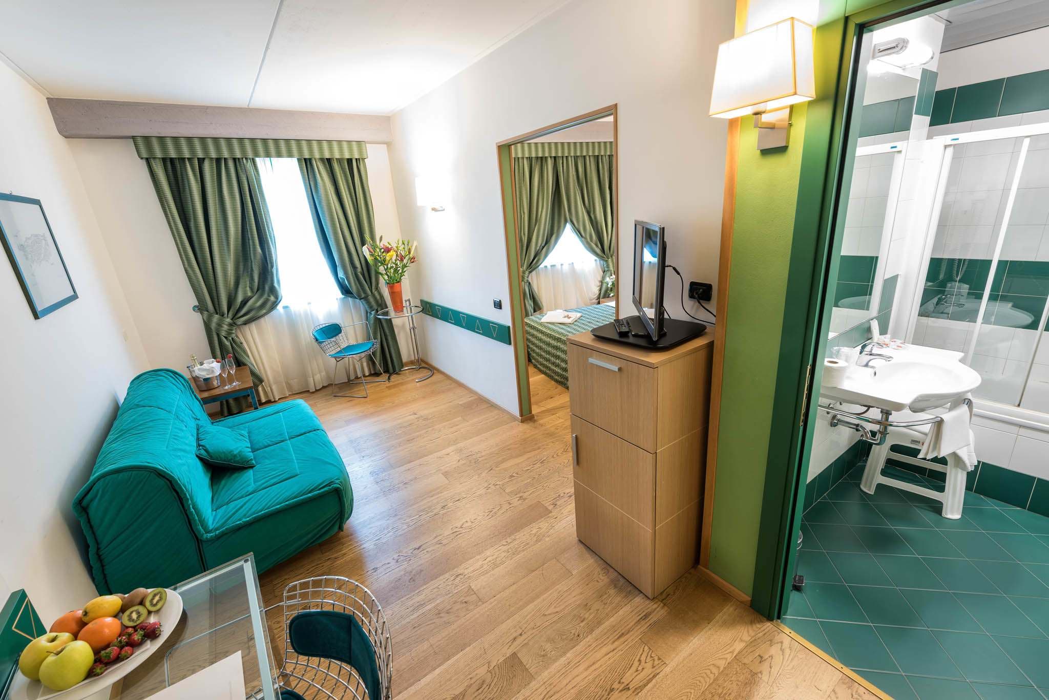 West Point Airport Hotel Ansicht 5