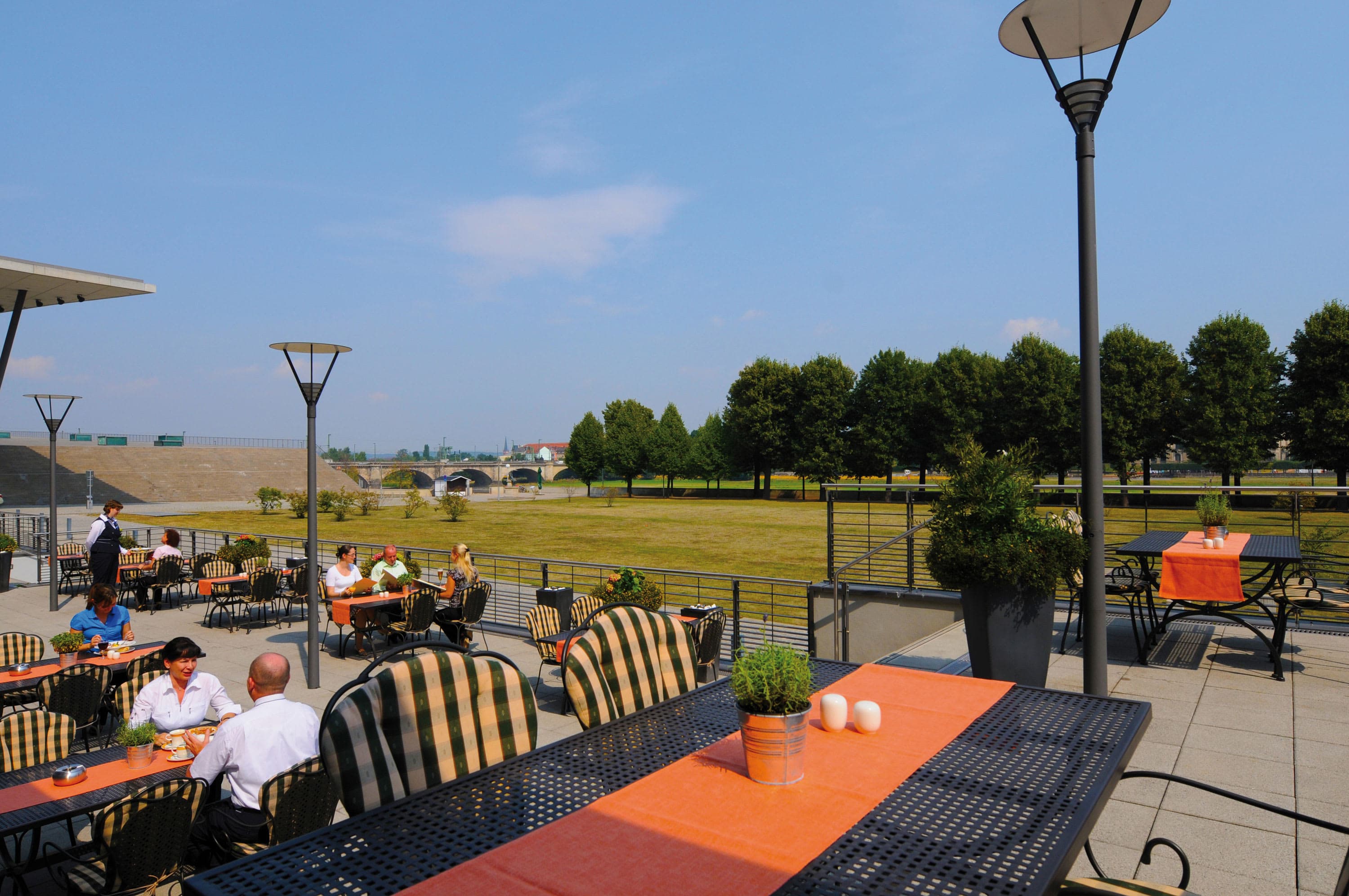 Maritim Hotel Dresden Ansicht 10