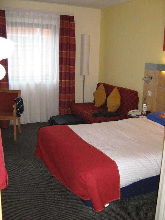 Hotel Holiday Inn Express Stevenage Ansicht 3