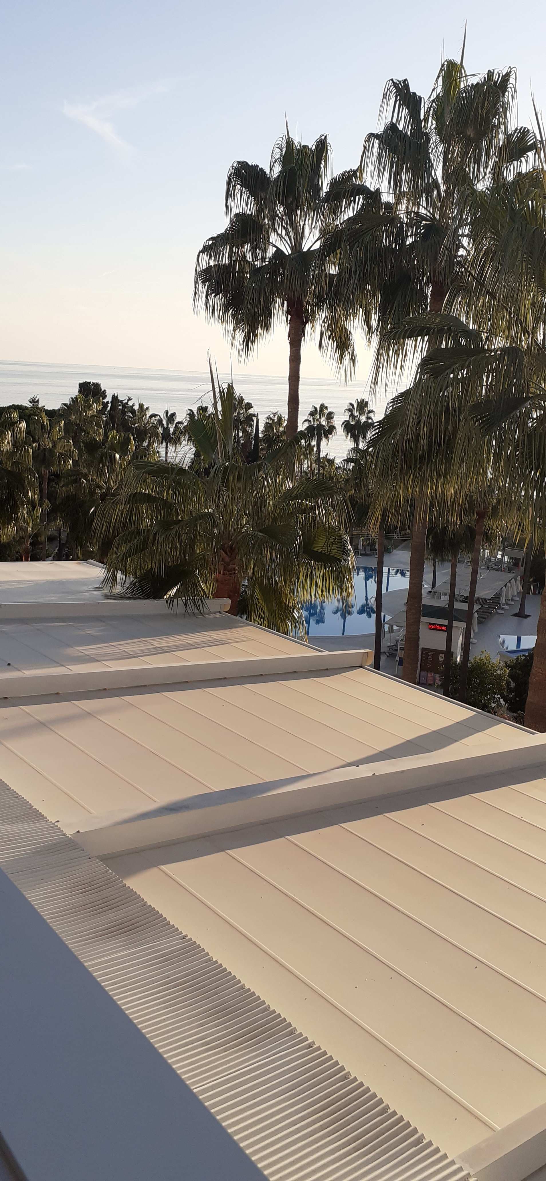 Iz Flower Side Beach Hotel Ansicht 8