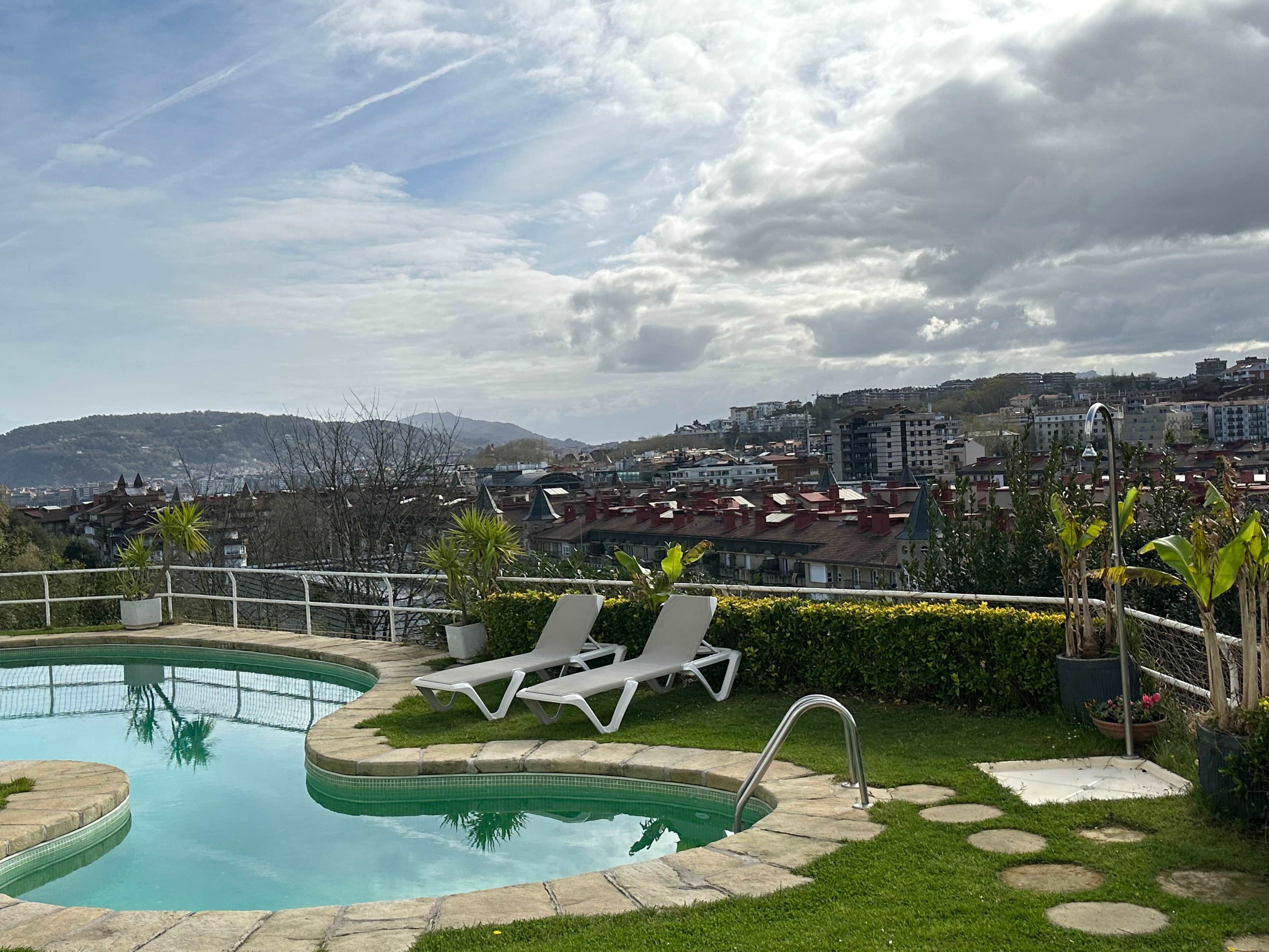 Hotel Avenida Ansicht 6