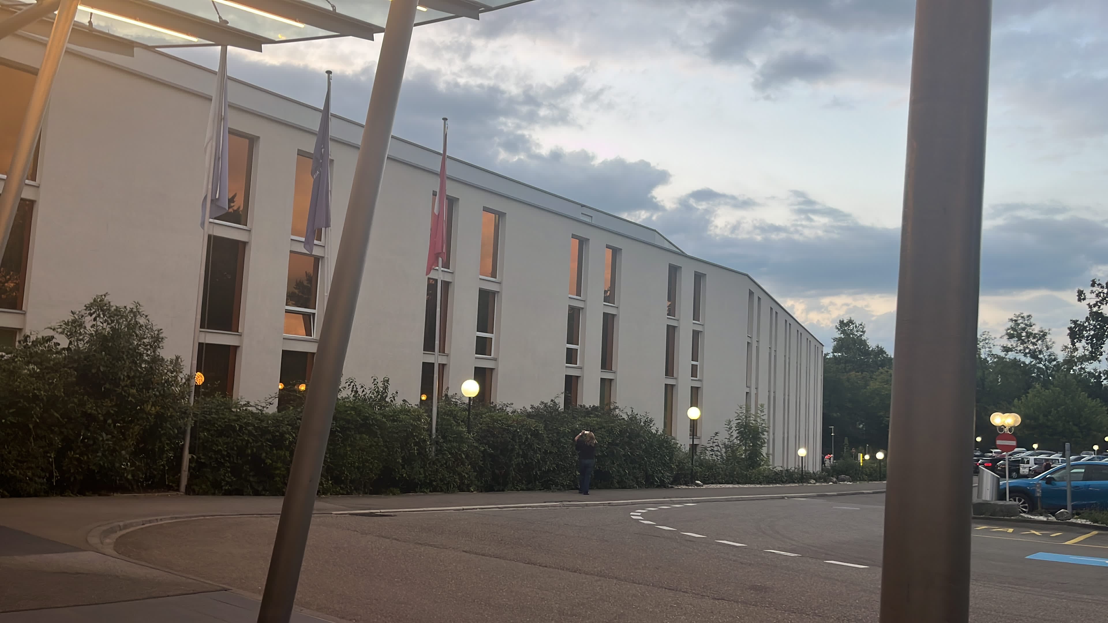 Hilton Zurich Airport Ansicht 2