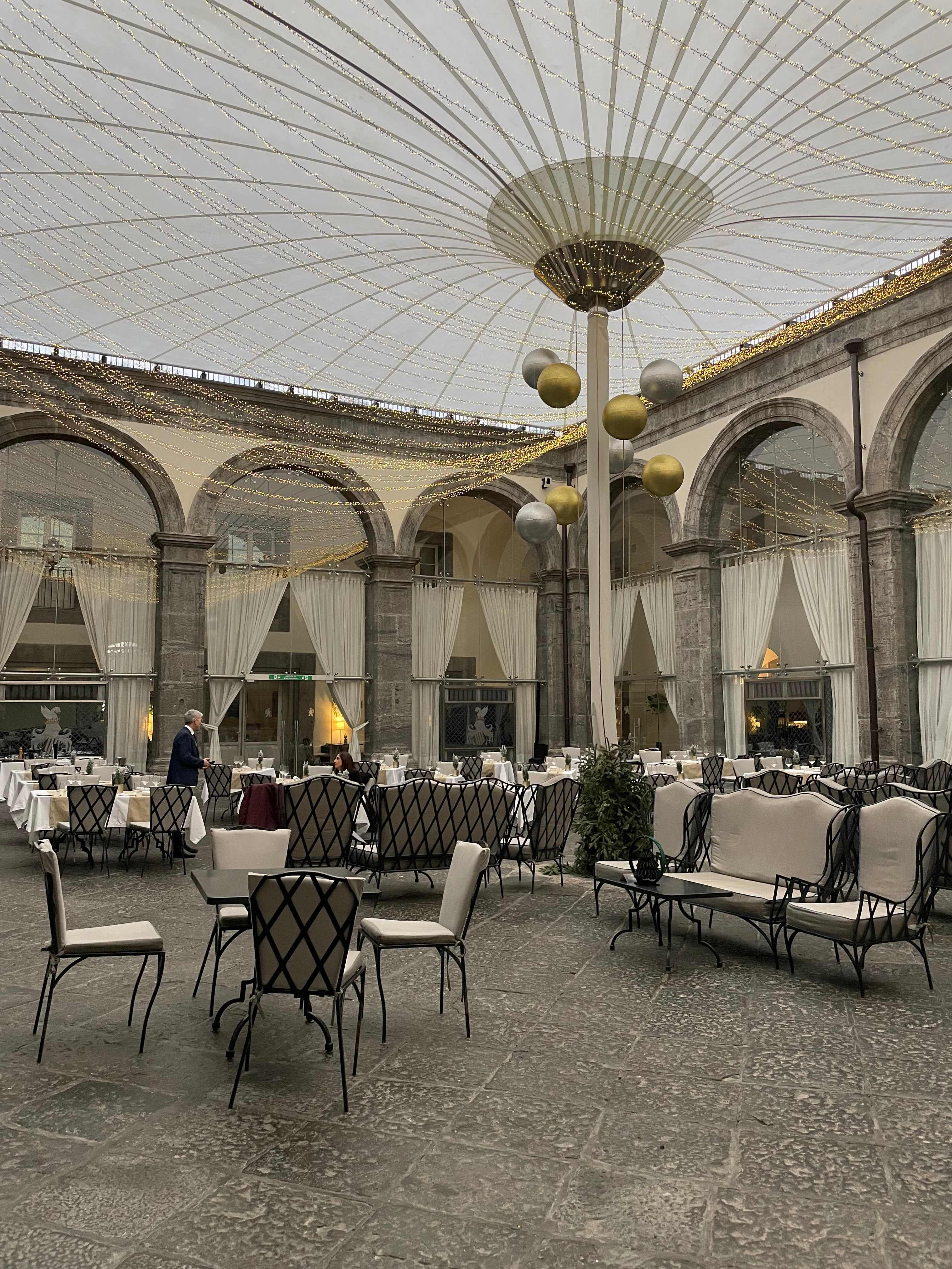 Palazzo Caracciolo Naples Ansicht 8