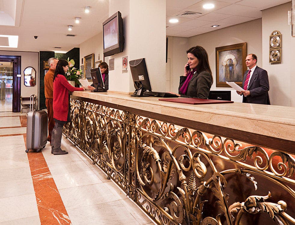 Hotel Becquer Ansicht 8