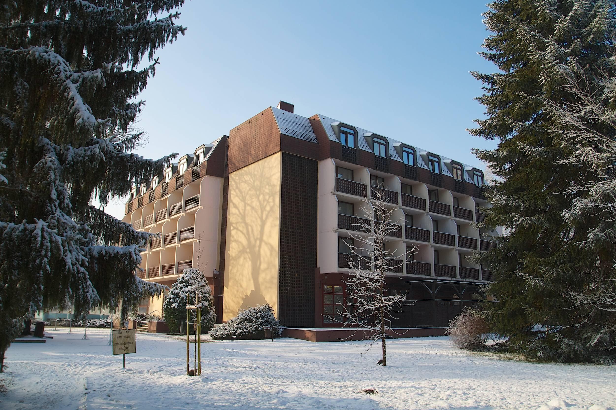 Ensana Thermal Sarvar Health Spa Hotel Ansicht 2